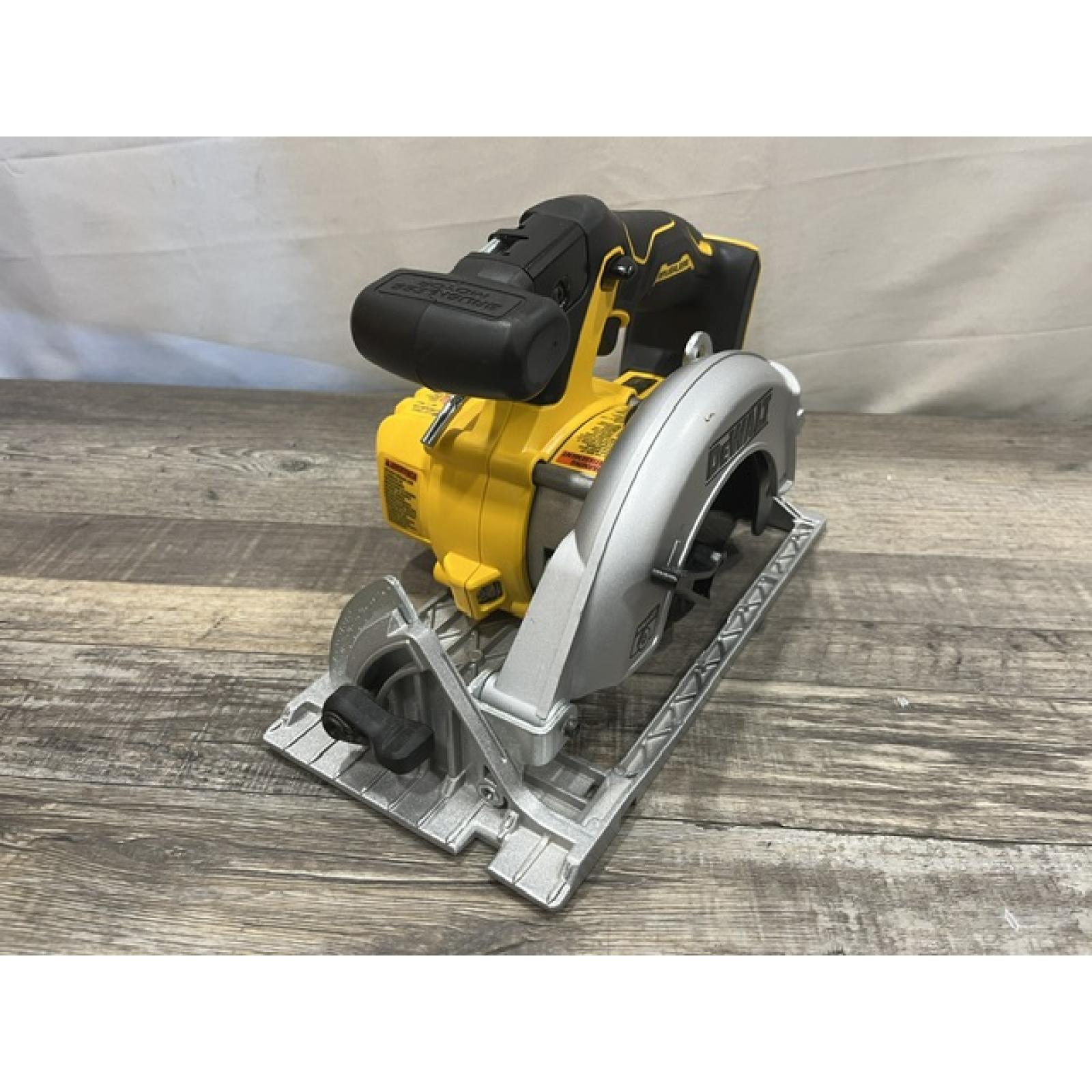 AS-IS DEWALT 20V MAX Cordless Brushless 6-1/2 in. Sidewinder Style Circular Saw (Tool Only)
