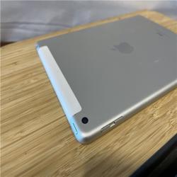 Apple iPad  (6Tth Gen) 32GB in Silver