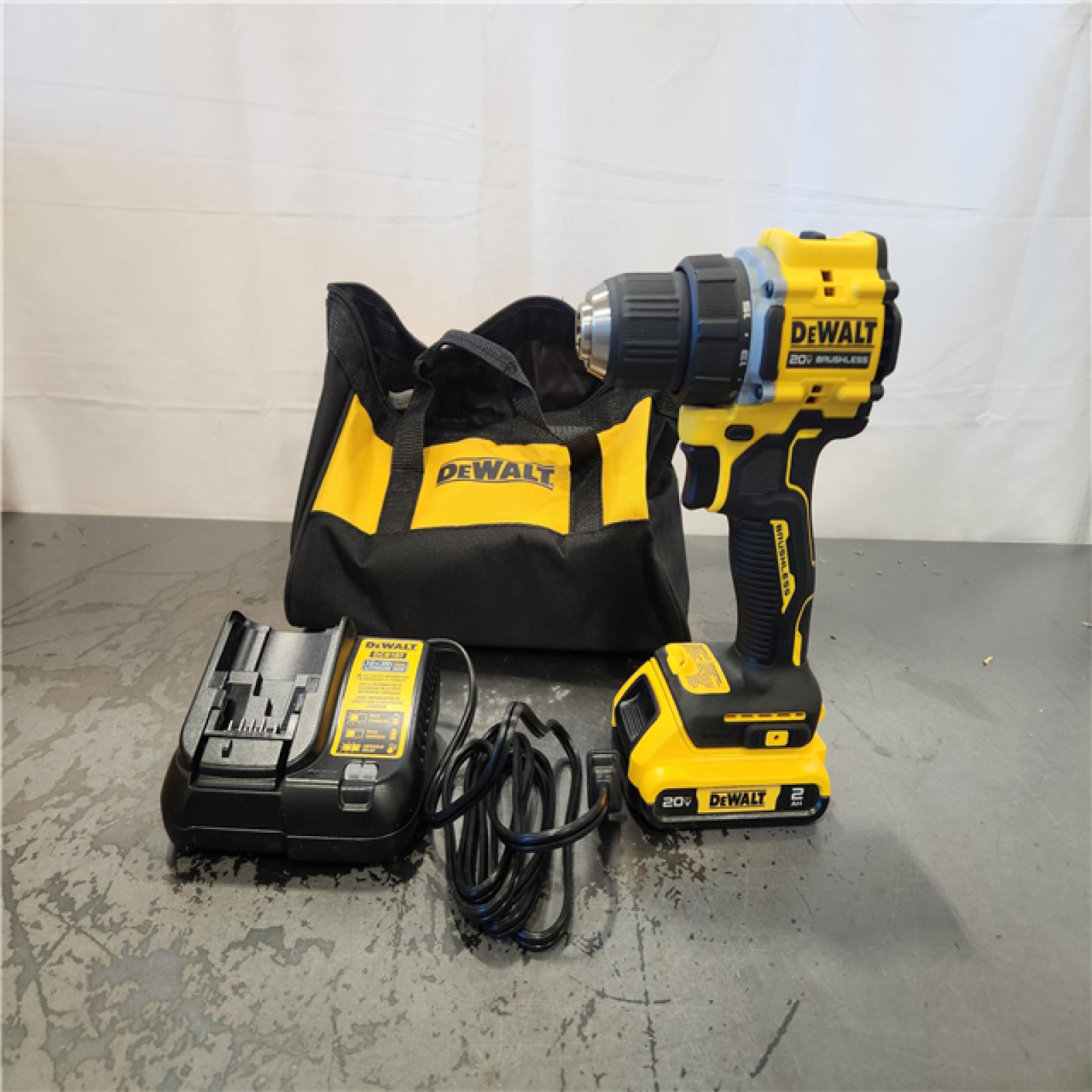 AS-IS- DEWALT ATOMIC COMPACT SERIES 20V MAX* Brushless Cordless 1/2 Drill/Driver Kit