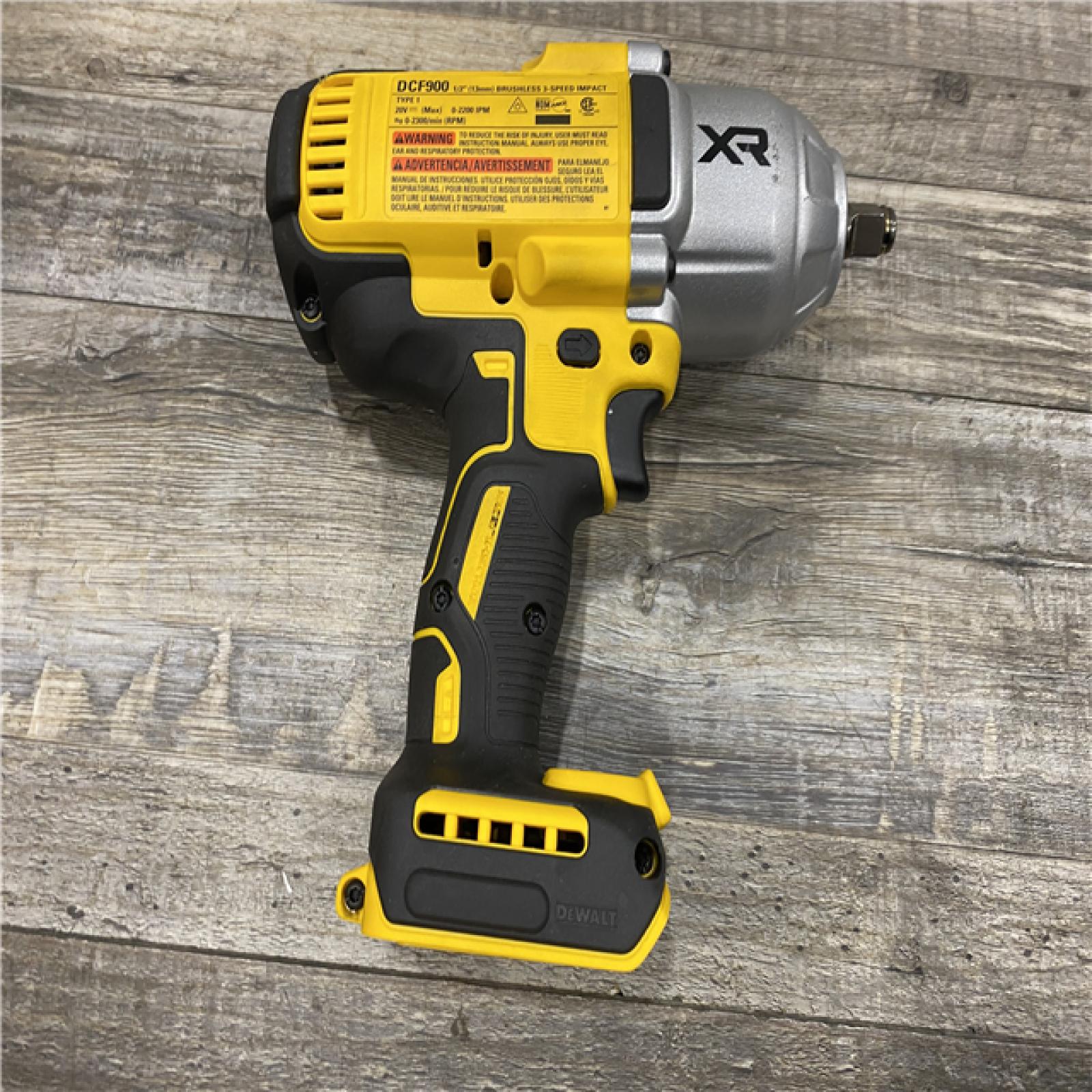 AS-IS DEWALT 20V MAX Lithium-Ion Cordless 1/2 in. Impact Wrench Kit