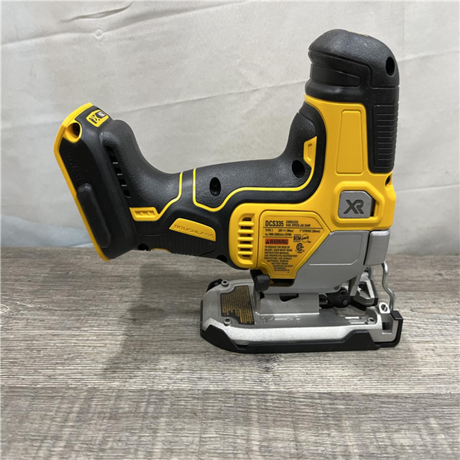 AS-IS DEWALT 20V MAX XR Cordless Barrel Grip Jigsaw (Tool Only)