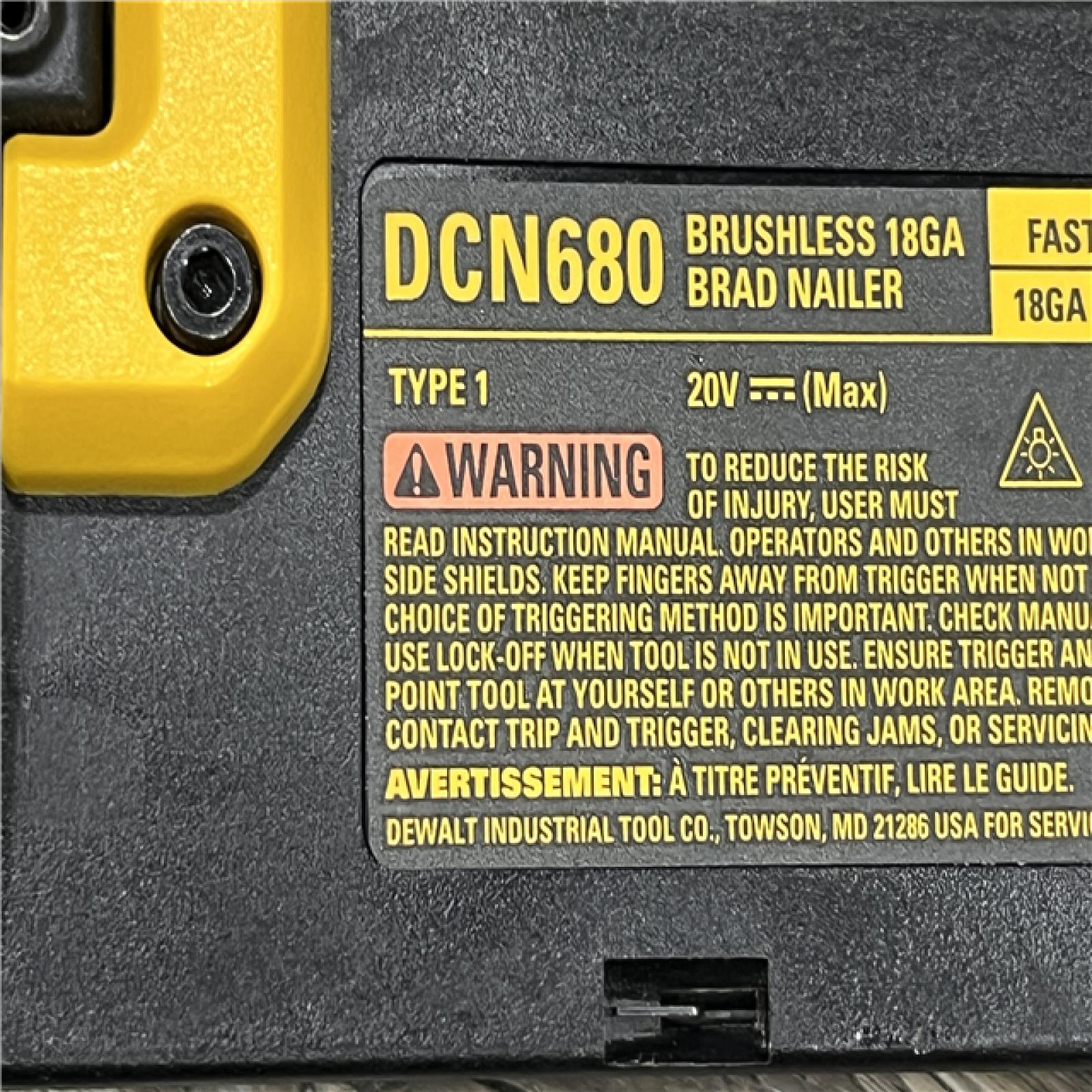 AS-IS DEWALT 20V MAX XR 18 Gauge Brad Nailer Kit