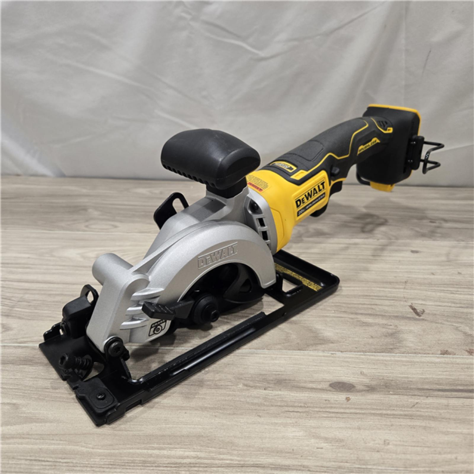 AS-IS DEWALT ATOMIC 20V MAX Cordless 4-1/2 in. Circular Saw (Tool Only)
