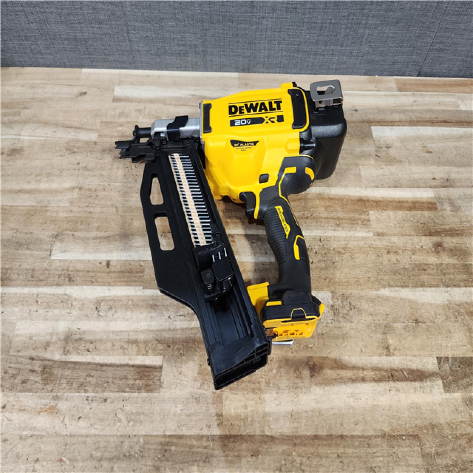 HOUSTON LOCATION - AS - IS DEWALT 20-Volt 21° Cordless Framing Nailer (Tool-Only)