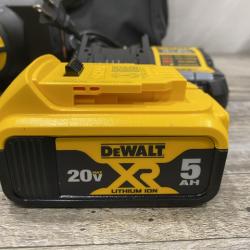 AS-IS DEWALT 20-Volt 30° Cordless Framing Nailer Kit