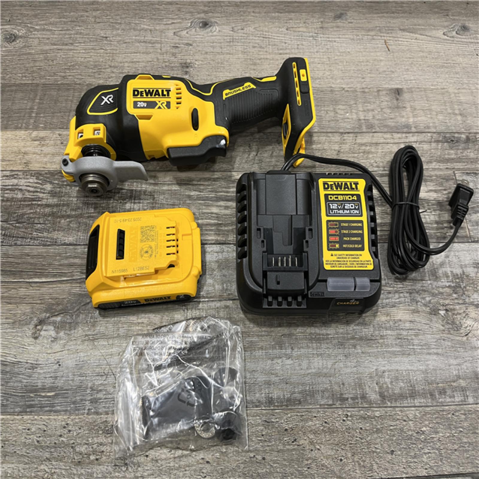 AS-IS DEWALT 20V MAX XR Cordless Brushless 3-Speed Oscillating Multi Tool Kit