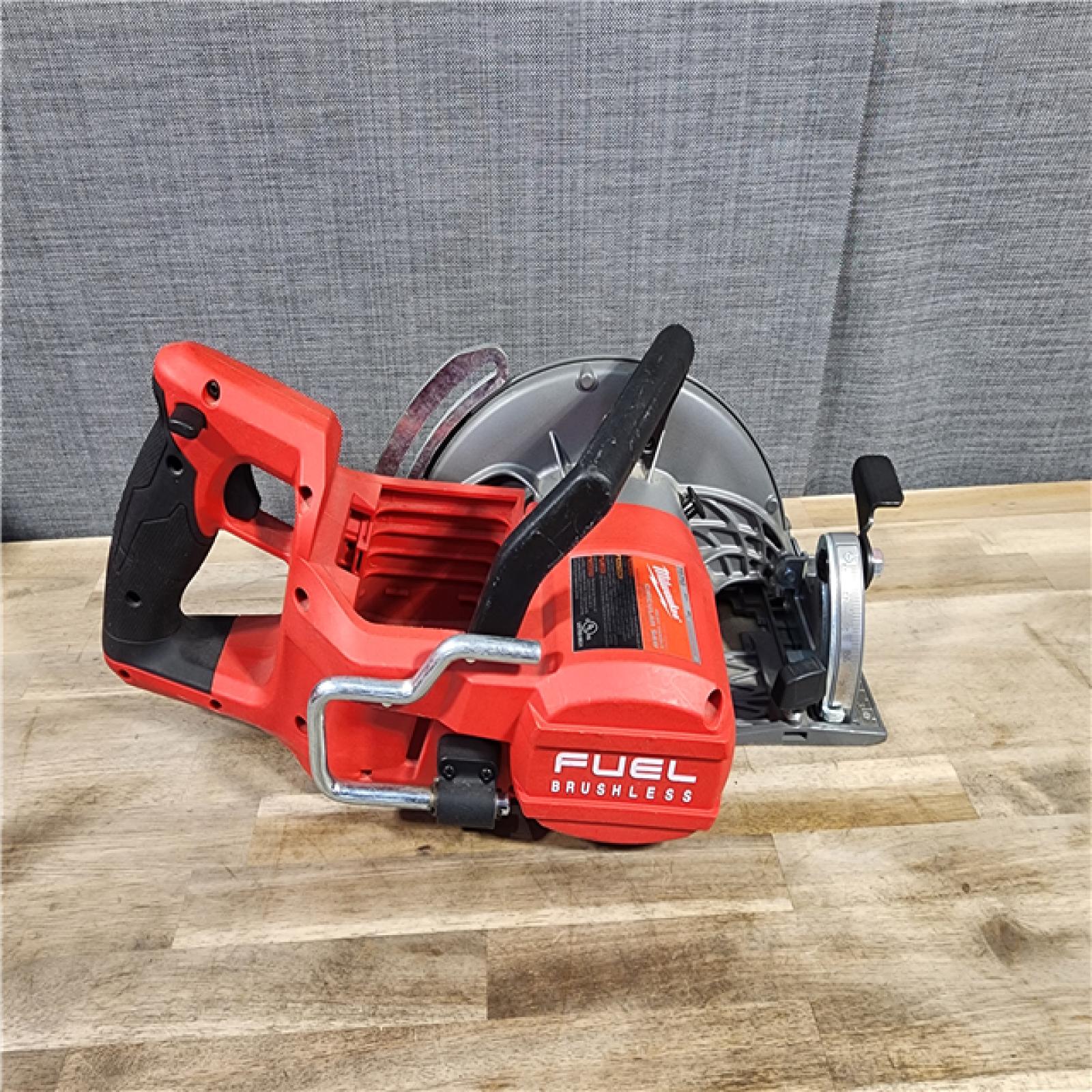 HOUSTON LOCATION - AS-IS Milwaukee 2830-20 Rear Handle Circular Saw M18 FUEL 7-1/4  Cordless Brushless Tool Only