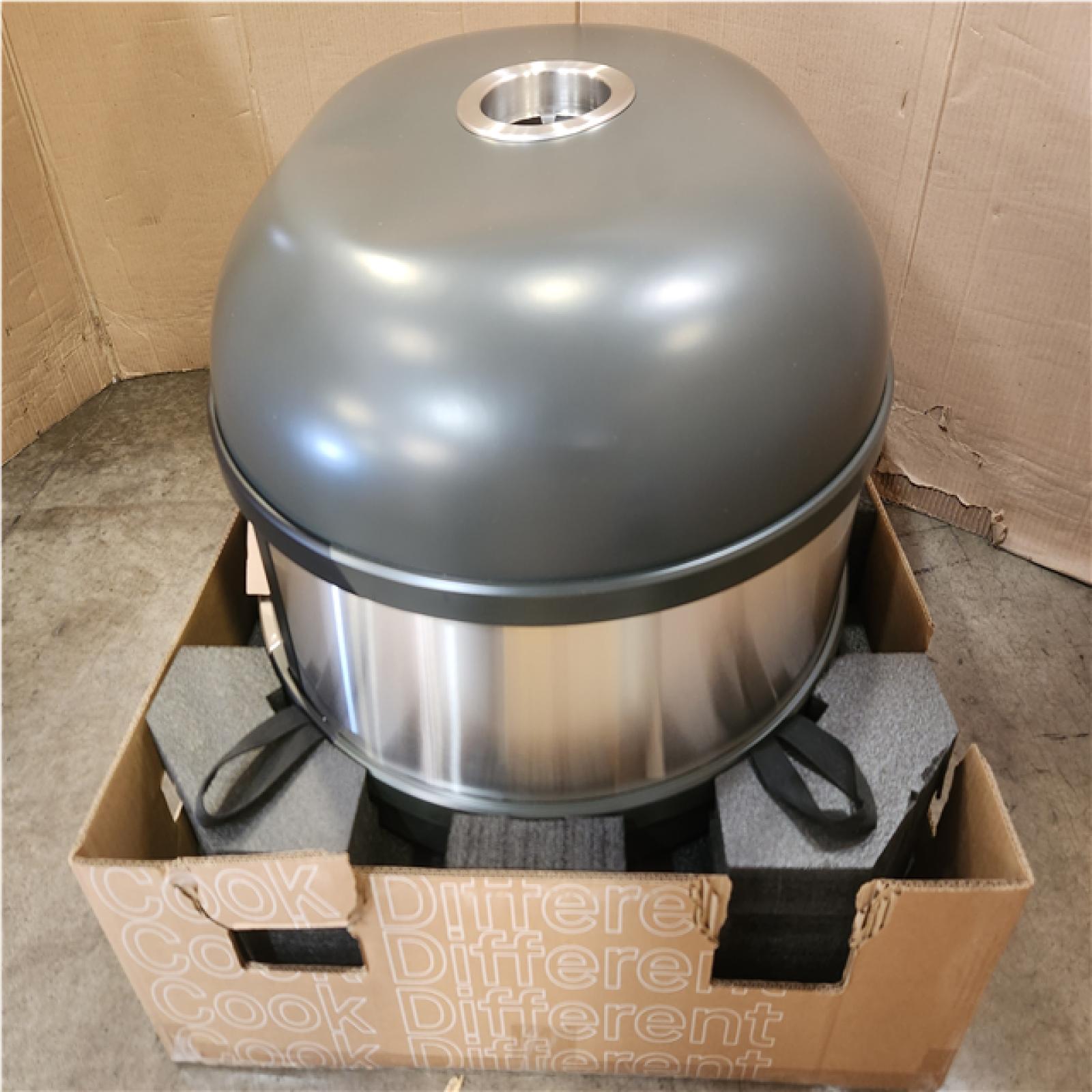 Phoenix LIKE NEW GOZNEY Dome (Gen 2) Dual Fuel Natural Gas Outdoor Pizza Oven in Off-Black