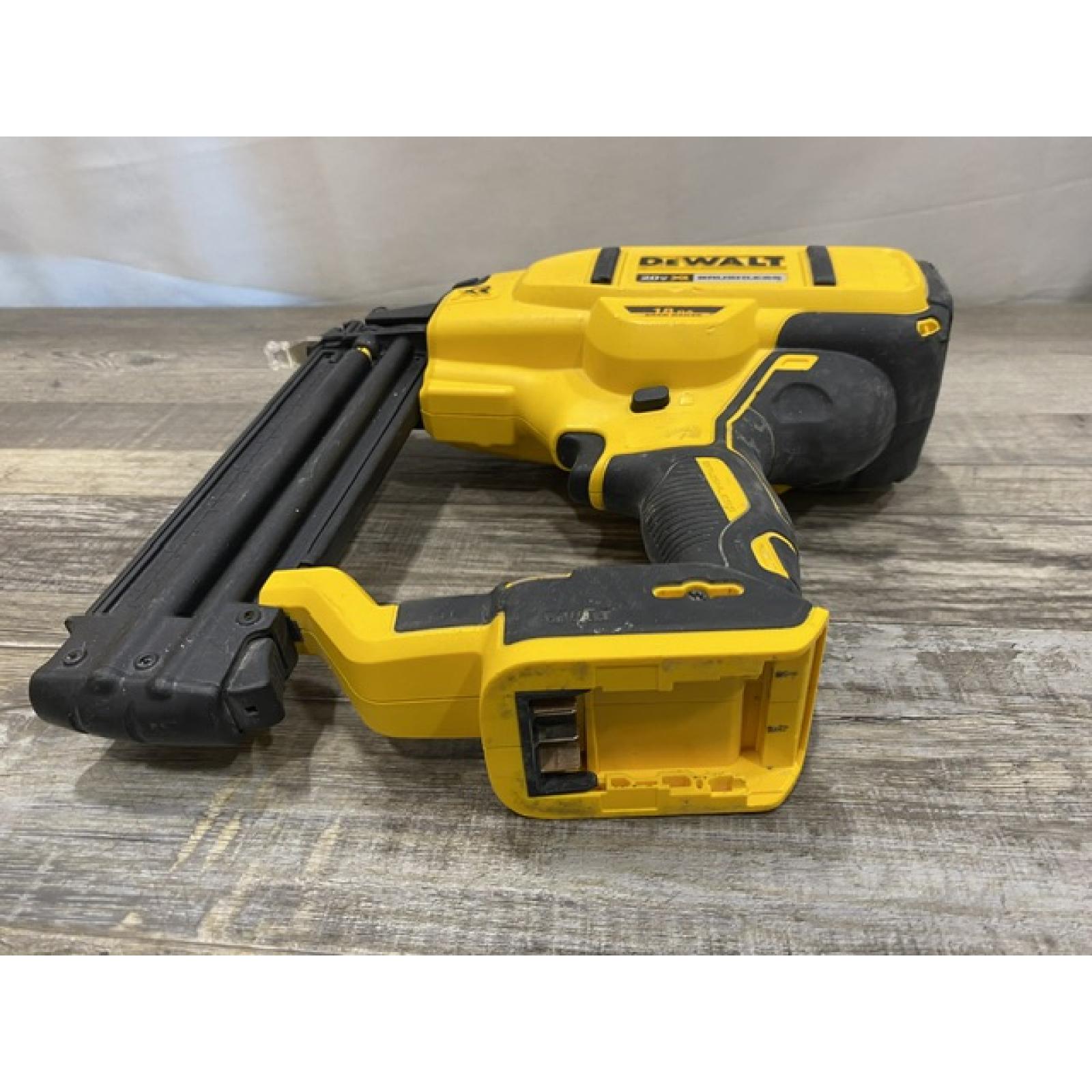 AS-IS DEWALT 20V MAX XR Lithium-Ion Electric Cordless 18-Gauge Brad Nailer (Tool Only)