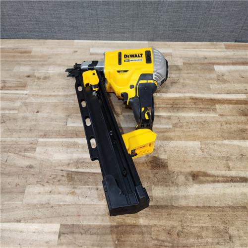 HOUSTON LOCATION - AS - IS DEWALT Plastic Collated Framing Nailer (TOOL ONLY)