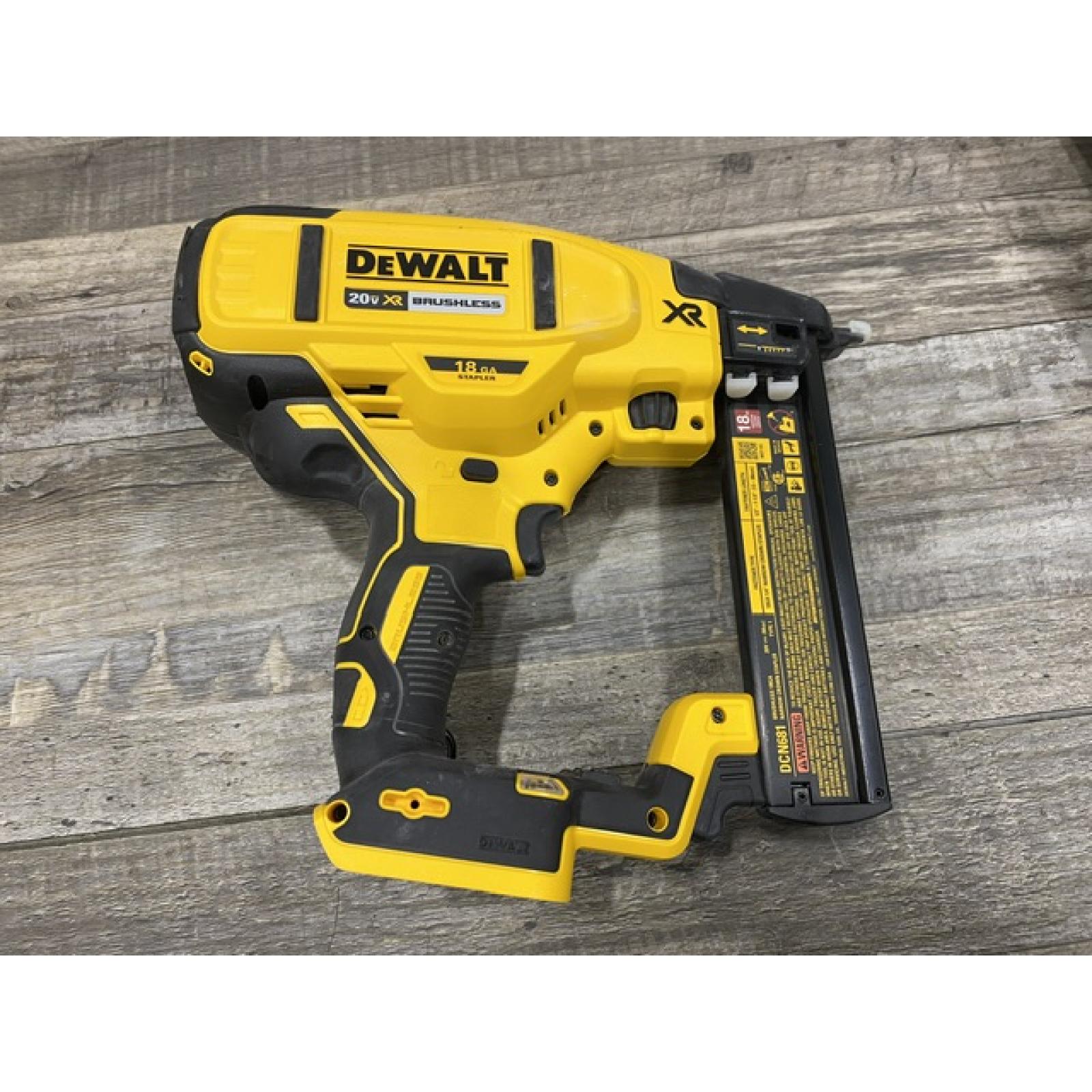 AS-IS DEWALT 20V MAX XR Lithium-Ion Cordless 18-Gauge Narrow Crown Stapler Kit
