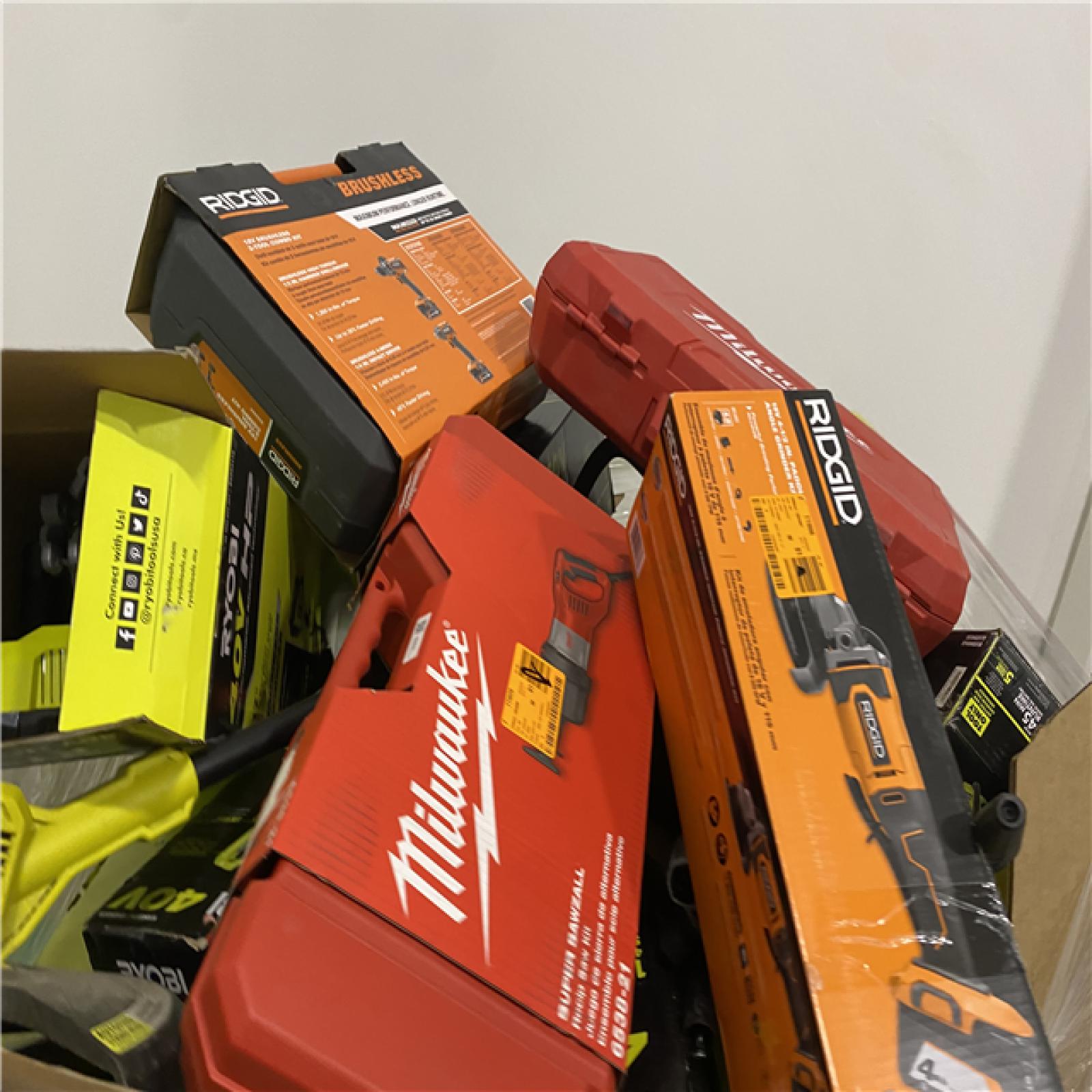 Dallas Location - As-Is Tool Pallet