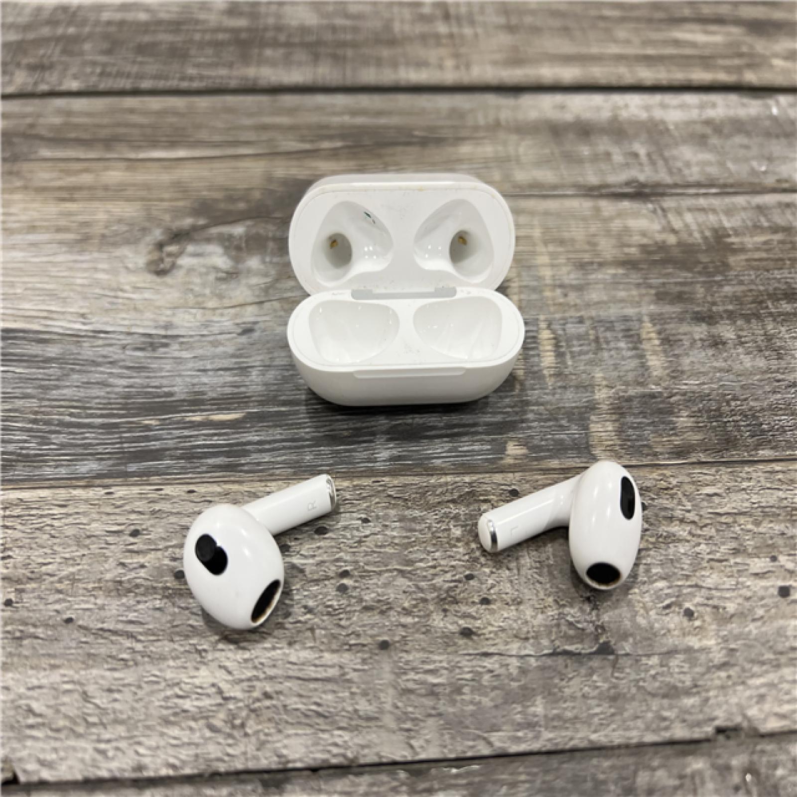 AS-IS AirPods (3rd Generation) with Lightning Charging Case