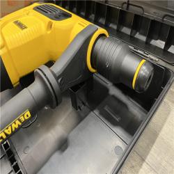 AS-IS DEWALT 10.5 Amp 1-9/16 in. Corded SDS-MAX Combination Concrete/Masonry Rotary Hammer