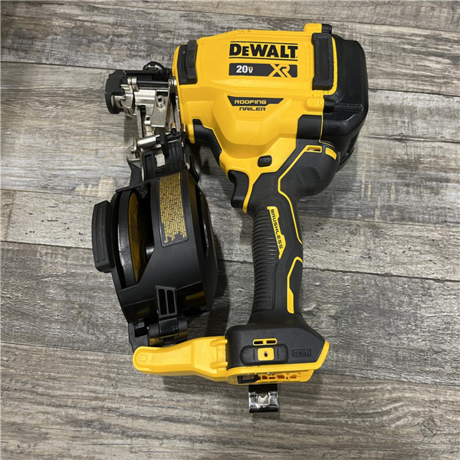 AS-IS DEWALT 20V MAX Lithium-Ion 15-Degree Electric Cordless Roofing Nailer Kit