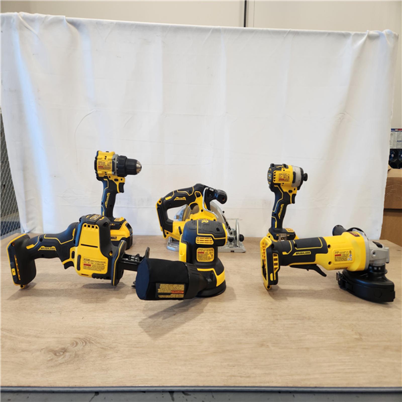 AS-IS- DEWALT 20V Lithium-Ion Cordless 6-Tool Combo Kit with 5.0 Ah and 2.0 Ah Batteries  Charger and Tough System 2.0 Rolling Toolbox