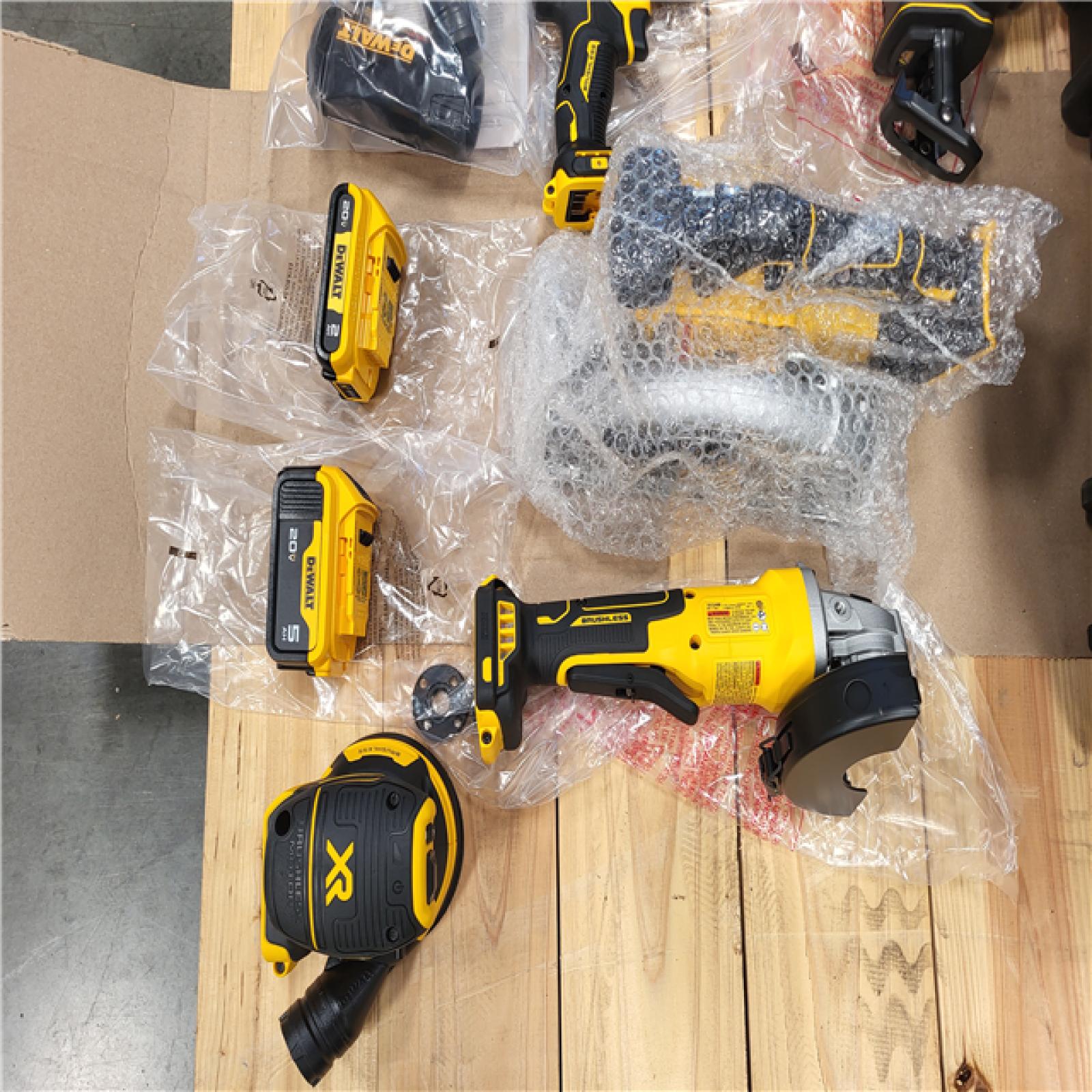 CALIFORNIA AS-IS NEW DEWALT 6-TOOL COMBO KIT W/ TOUGH SYSTEM 2.0 BOX
