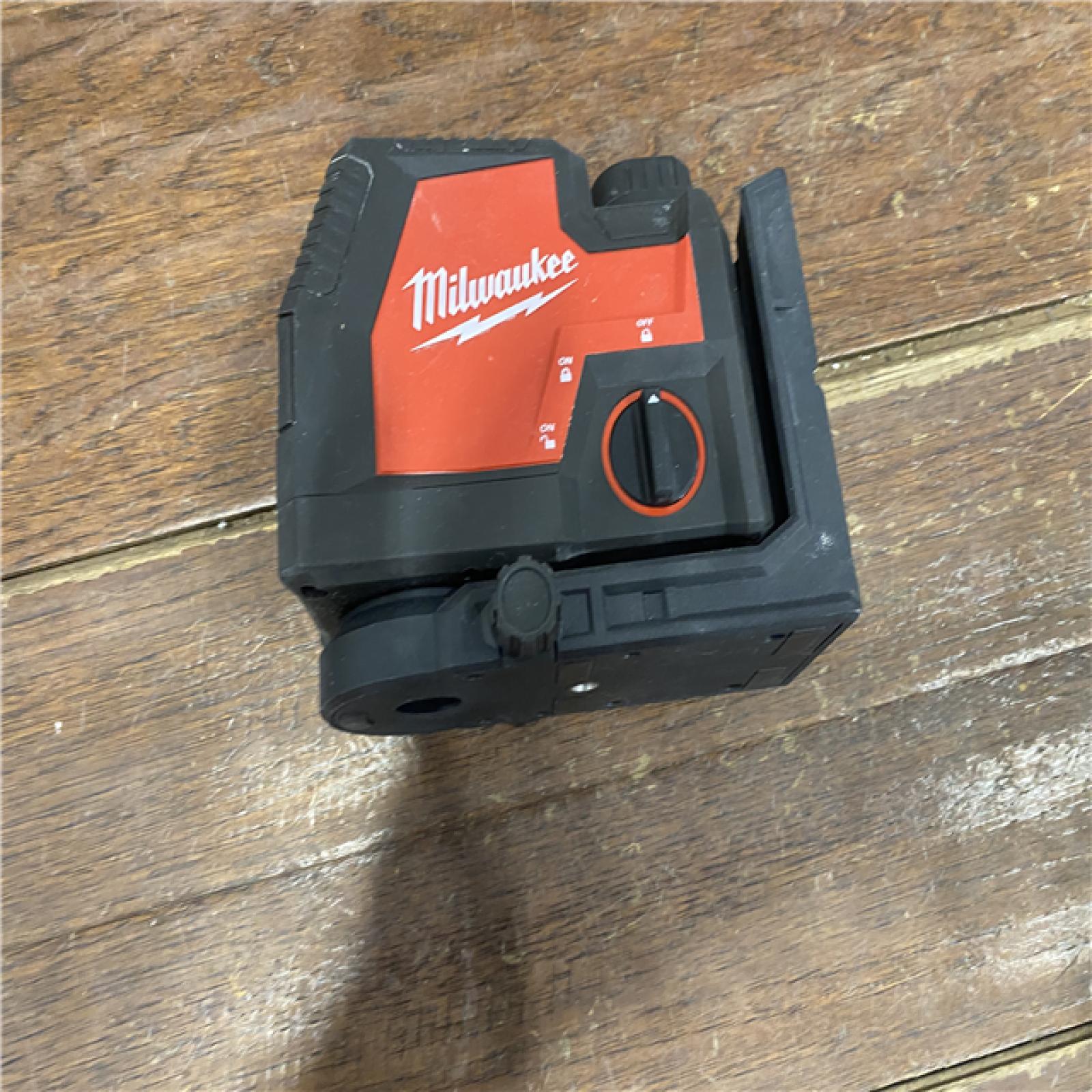 AS-IS100 Ft. REDLITHIUM Lithium-Ion USB Green Rechargeable Cross Line Laser Level with Charger
