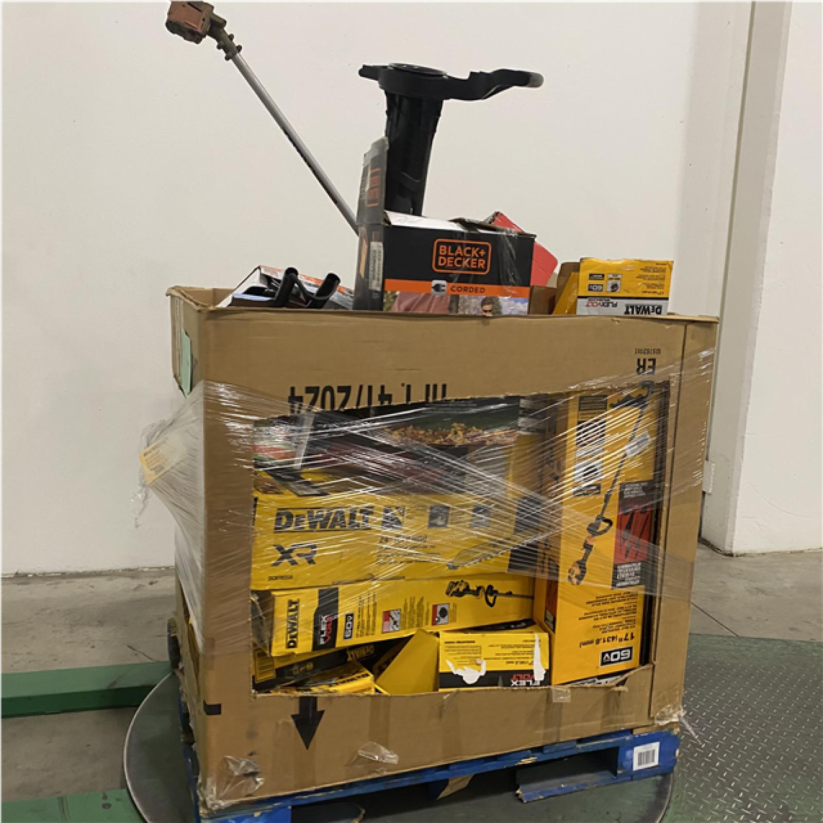 Dallas Location - As-Is Tool Pallet