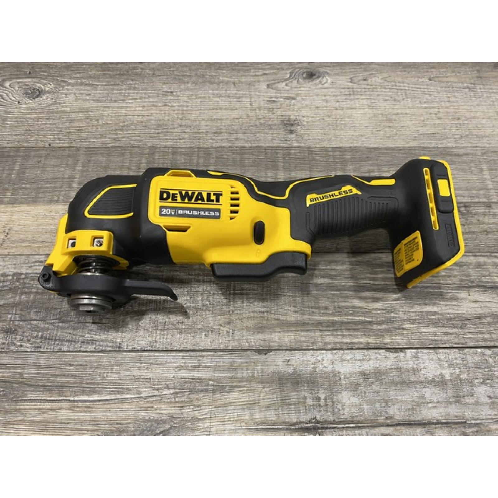 AS-IS DEWALT ATOMIC 20V MAX Cordless Brushless Oscillating Multi Tool Kit