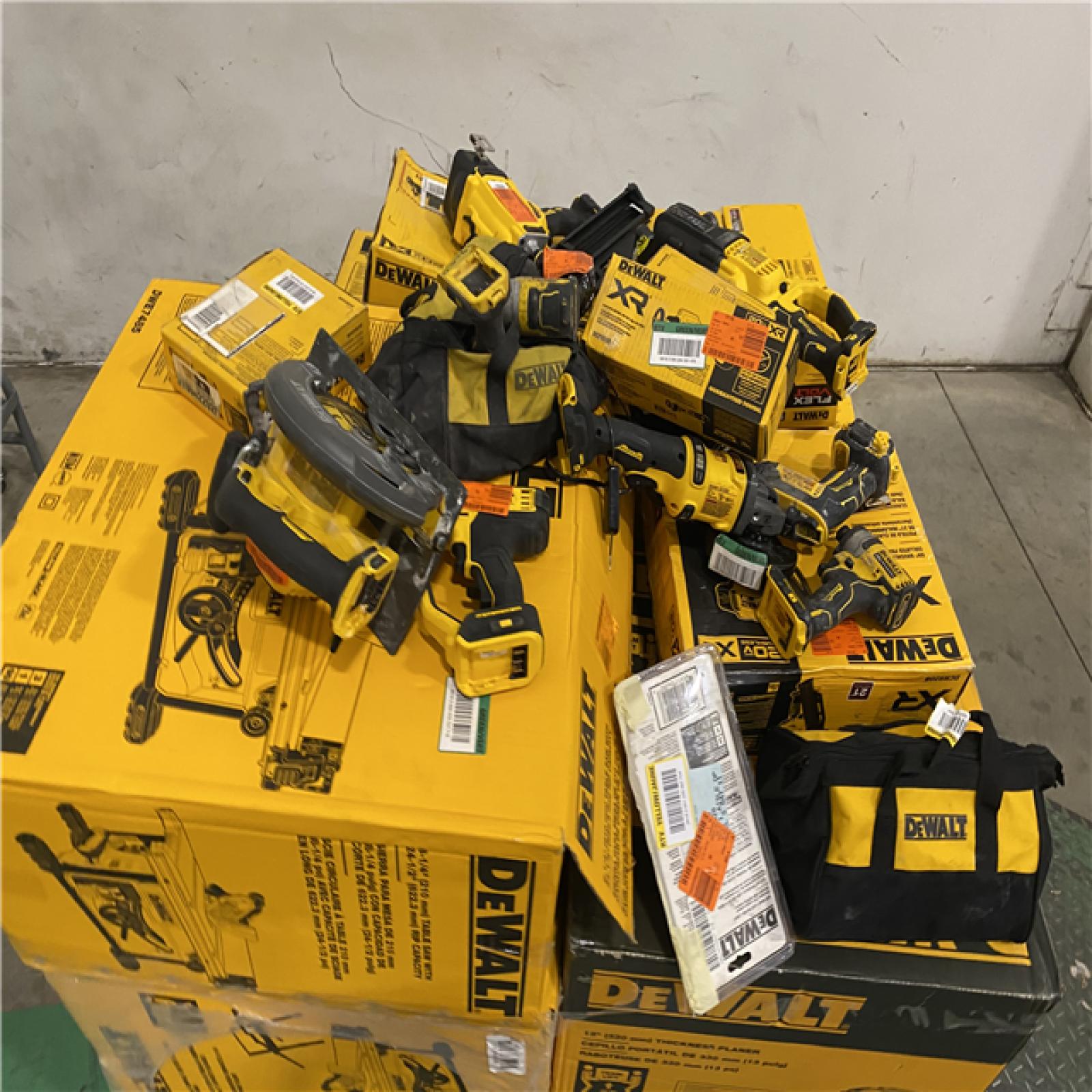 Dallas Location - As-Is DEWALT Tool Pallet