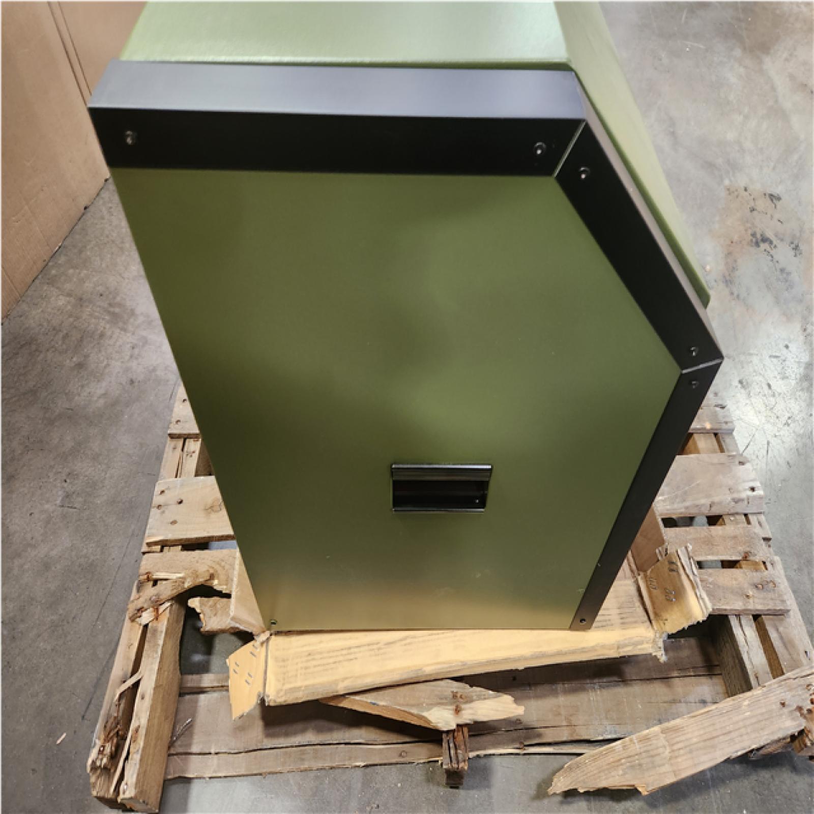 Phoenix NEW Huskey 42 in. 4 Drawer Tool Chest Matte Army Green