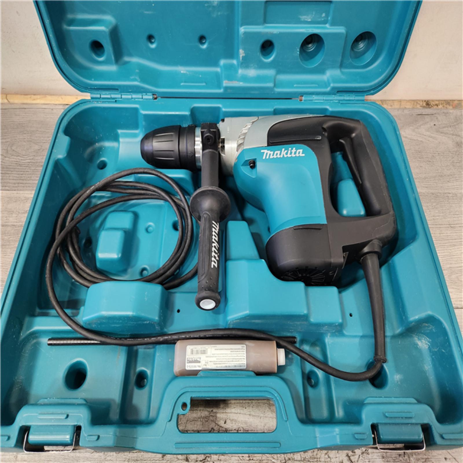 Phoenix Location Makita 10 Amp 1-9/16 in. Corded SDS-MAX Concrete/Masonry Rotary Hammer Drill with Side Handle and Hard Case