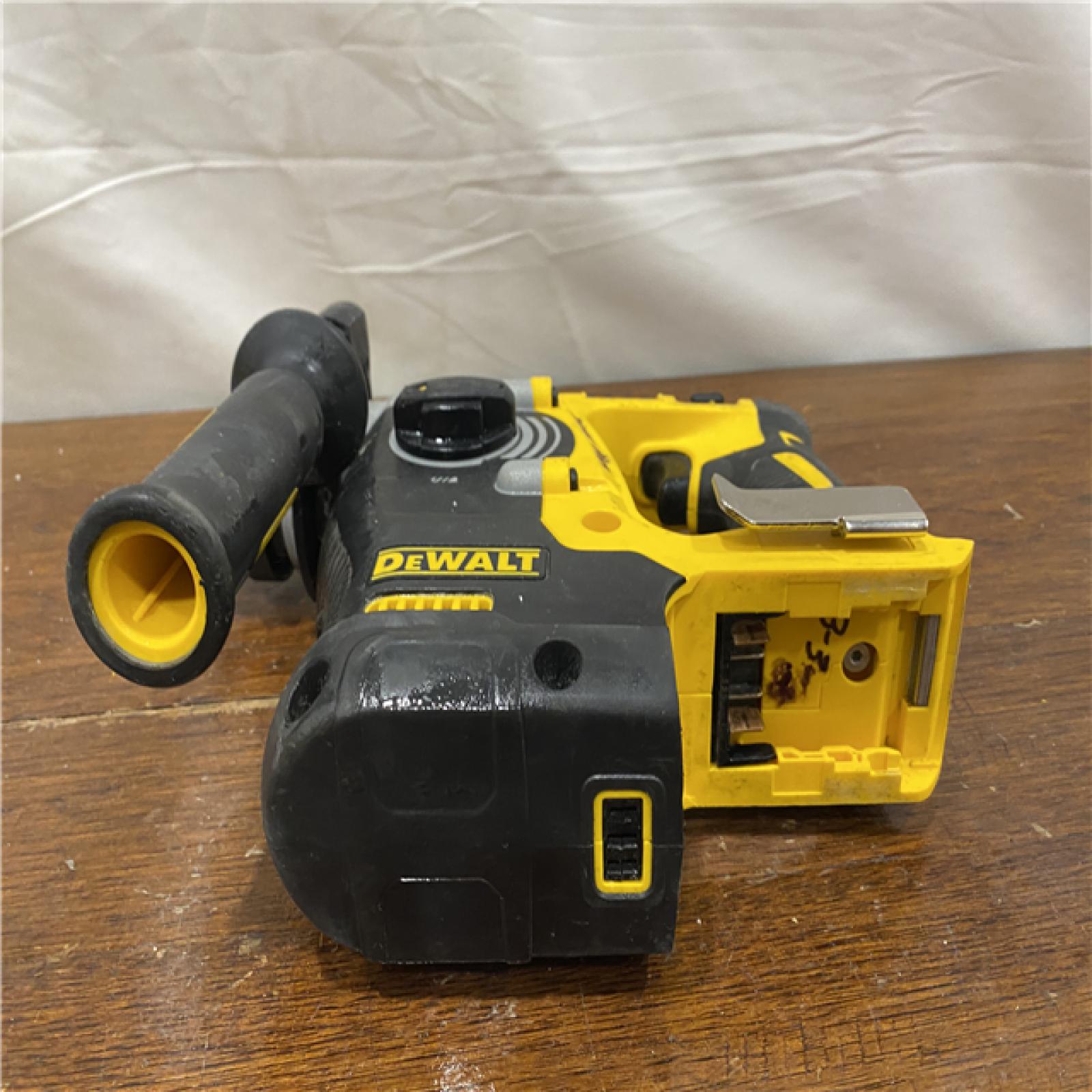 AS-IS Dewalt | SDS 20-V Cordless Rotary Hammer