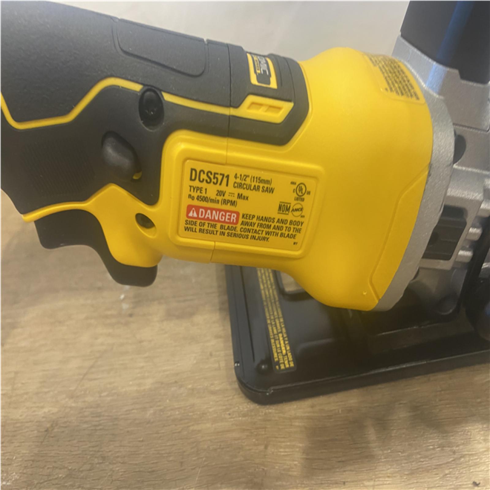 as-is DEWALT ATOMIC 20V MAX Cordless Brushless 4-1/2 in. Circular Saw (Tool Only)