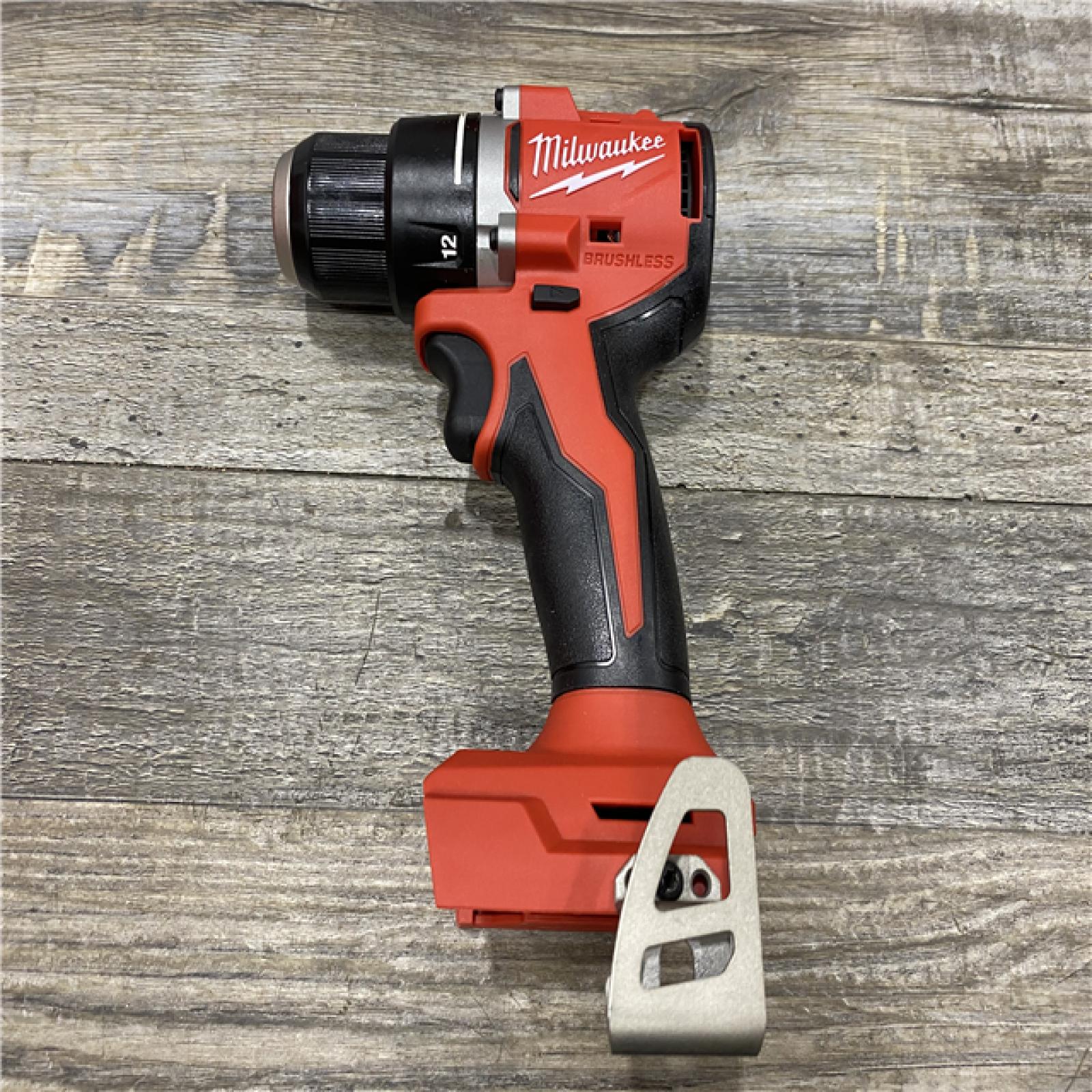 AS-IS Milwaukee 18V Lithium-Ion Brushless Cordless 1/2 in. Compact Drill/Driver Kit