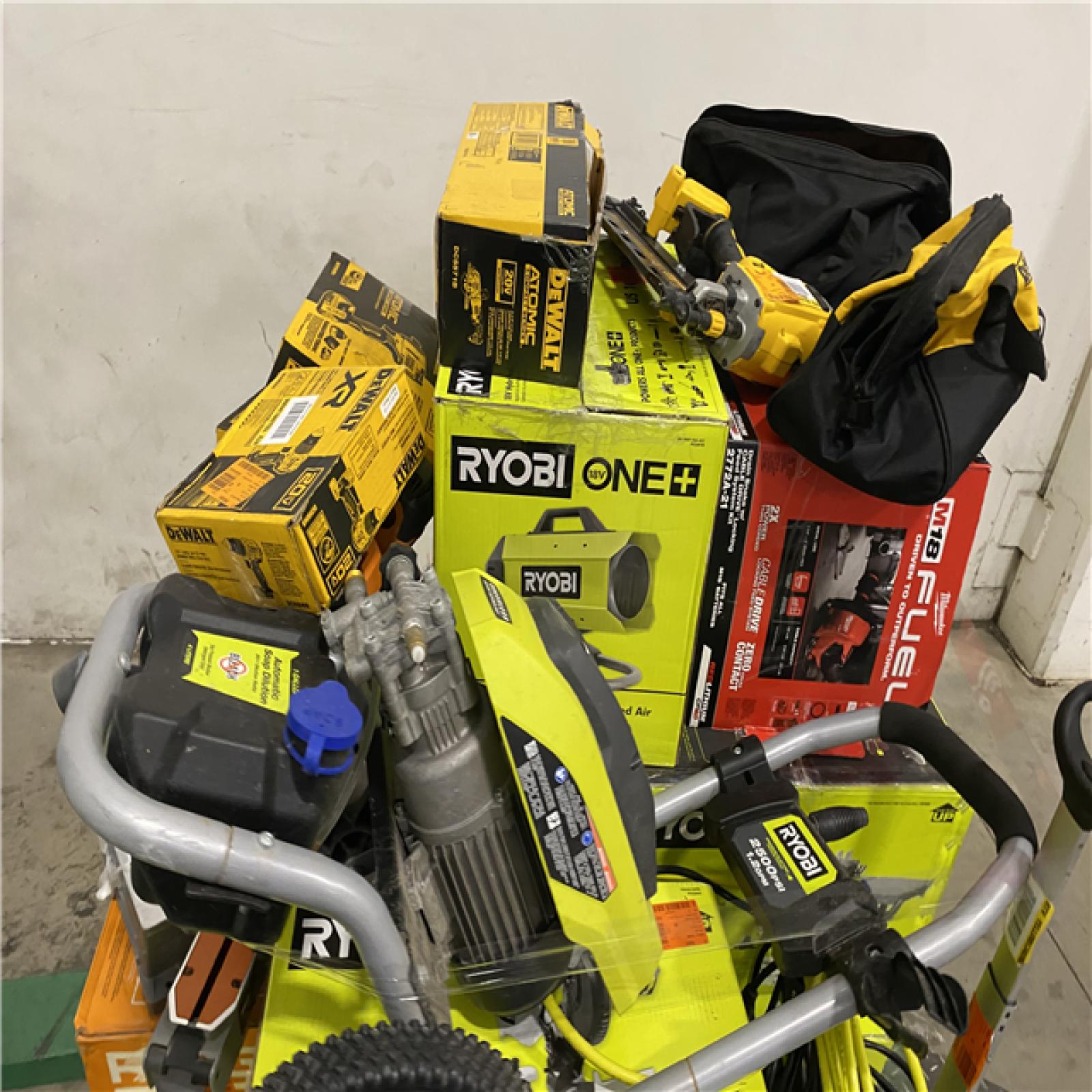 Dallas Location - As-Is Tool Pallet