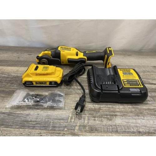 AS-IS DEWALT ATOMIC 20V MAX Cordless Brushless Oscillating Multi Tool Kit