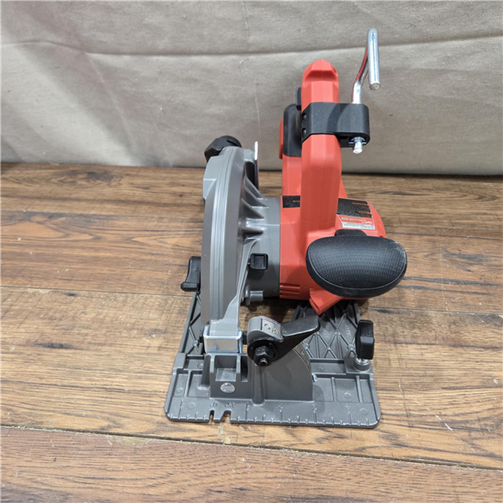 AS-IS Milwaukee Tools M18 FUEL 7-1/4 Circular Saw (Tool Only) 2834-20