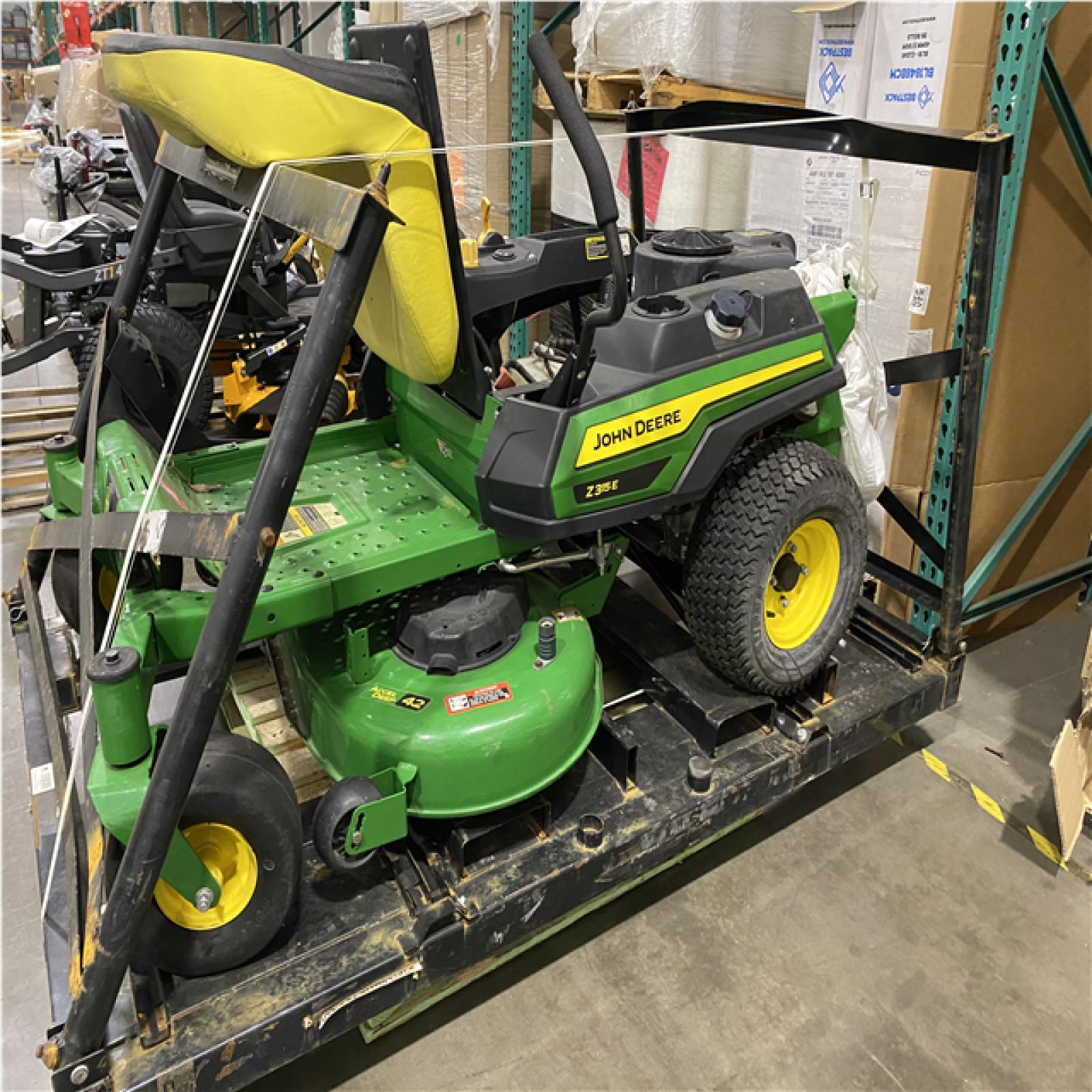 Dallas Location - As-Is Z315E ZTrak™ Mower with 42-in. Deck