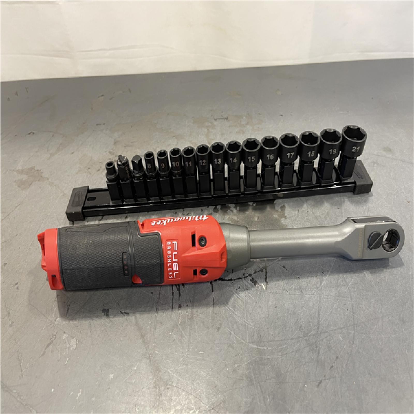 AS-IS -  Milwaukee M12 FUEL INSIDER 12V Lithium-Ion Brushless Cordless 1/4 in. - 3/8 in. Extended Reach Box Ratchet
