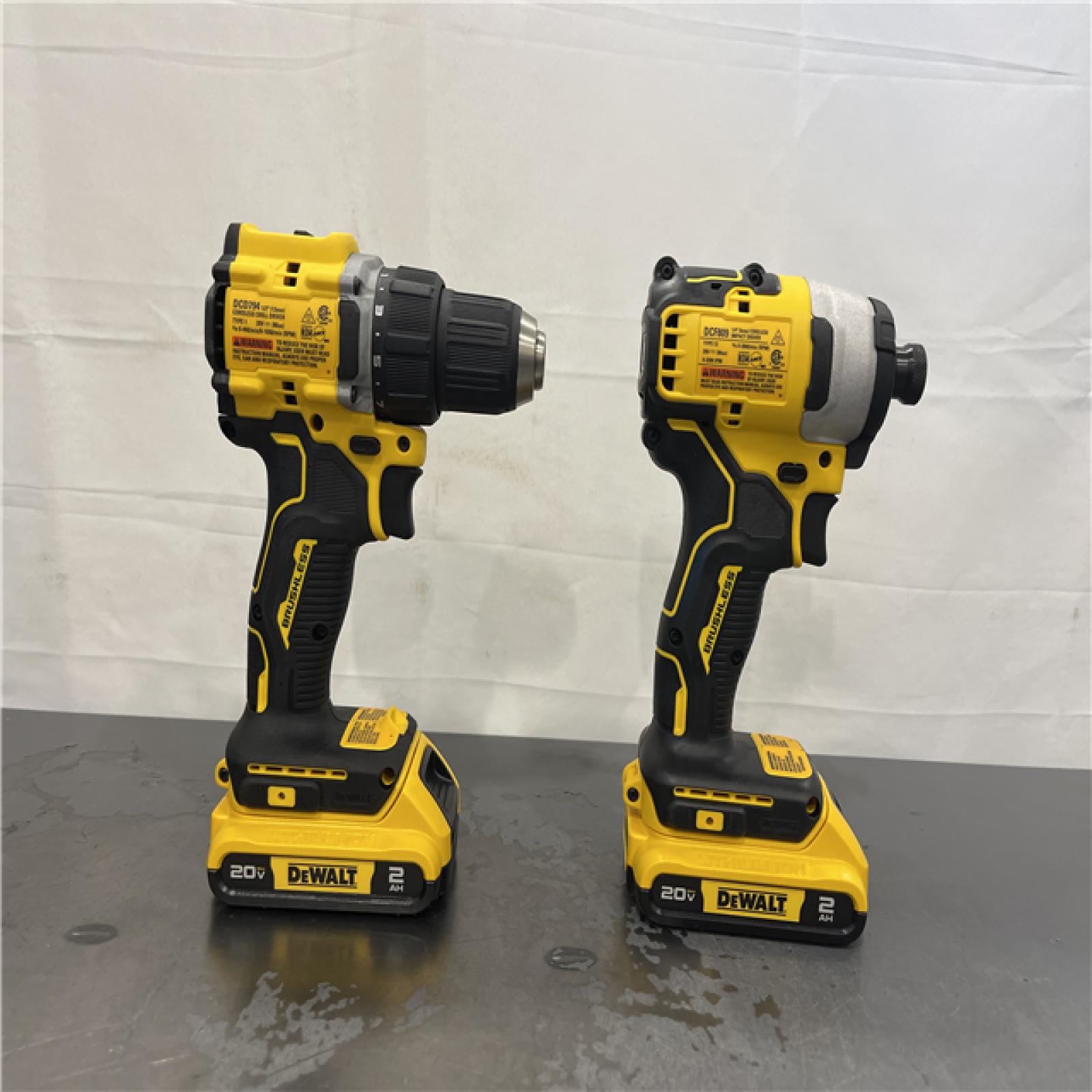 AS-IS- DEWALT ATOMIC 20-Volt MAX Lithium-Ion Cordless Combo Kit