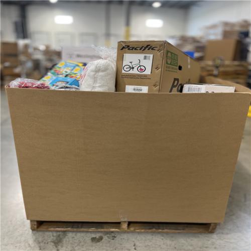 DALLAS LOCATION- NEW!- BULLSEYE MIXED APPAREL PALLET