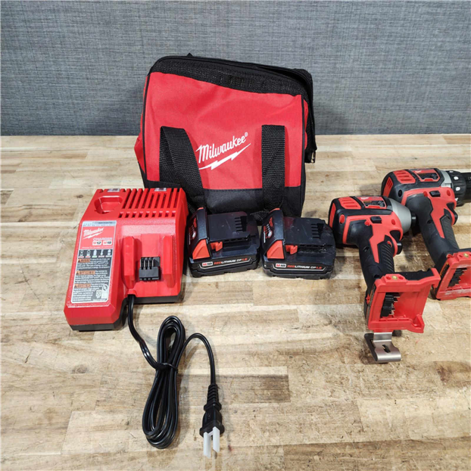 HOUSTON LOCATION - AS - IS Milwaukee 2 Tool Combo Kit W/ (2) Battery & Charger