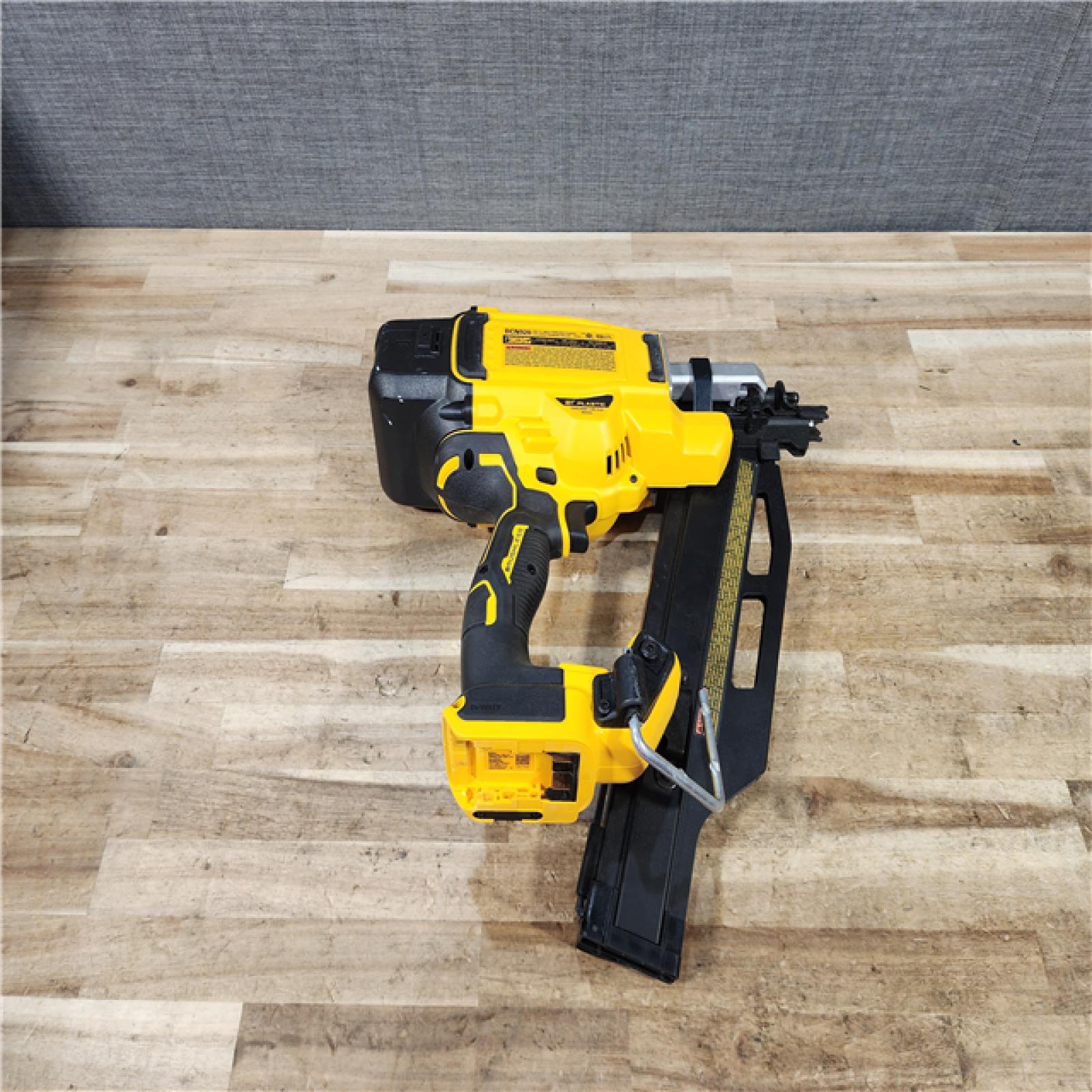 HOUSTON LOCATION - AS - IS DEWALT 20-Volt 21° Cordless Framing Nailer (Tool-Only)