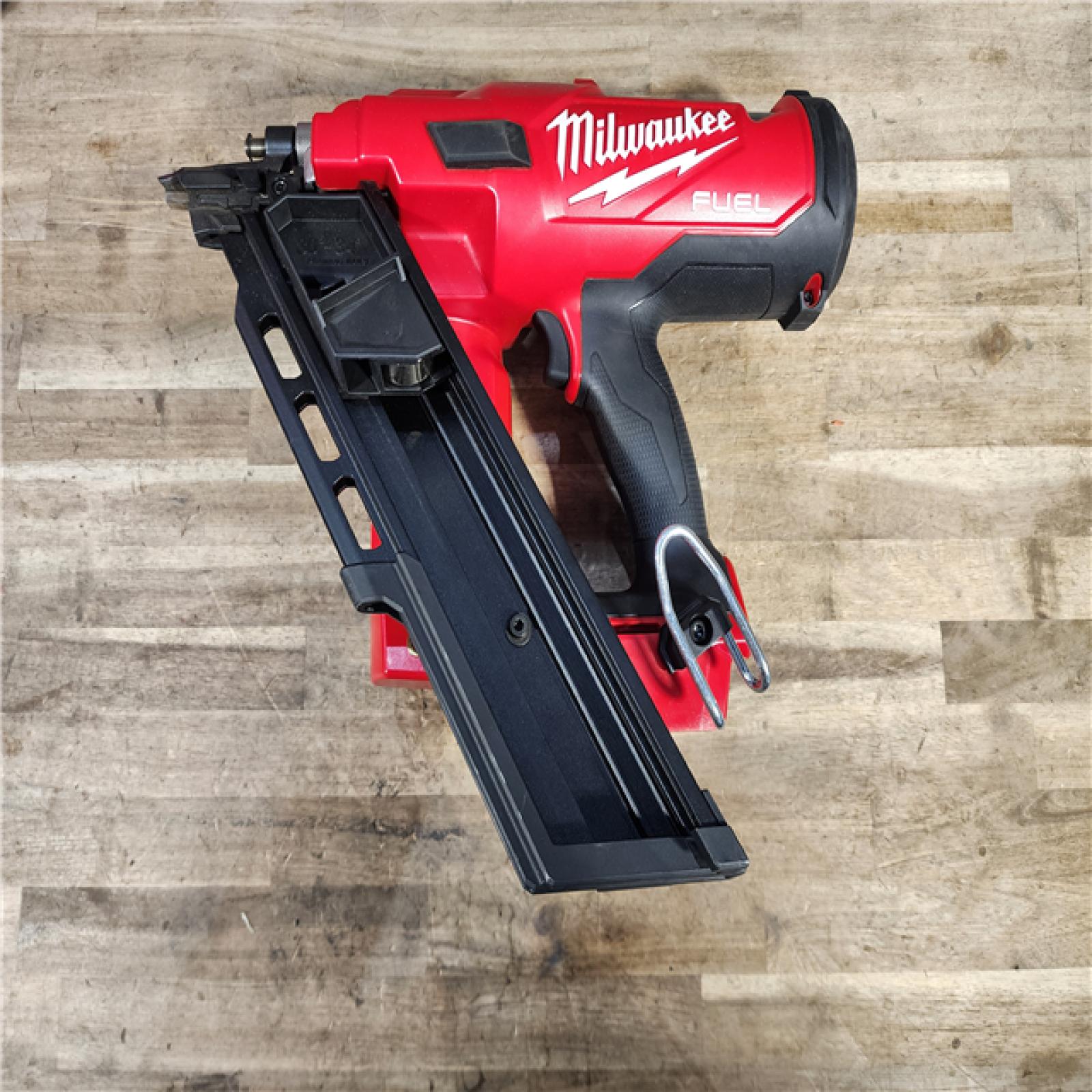 HOUSTON LOCATION - AS-IS Milwaukee M18 FUEL 30 Degree Framing Nailer (TOOL ONLY)
