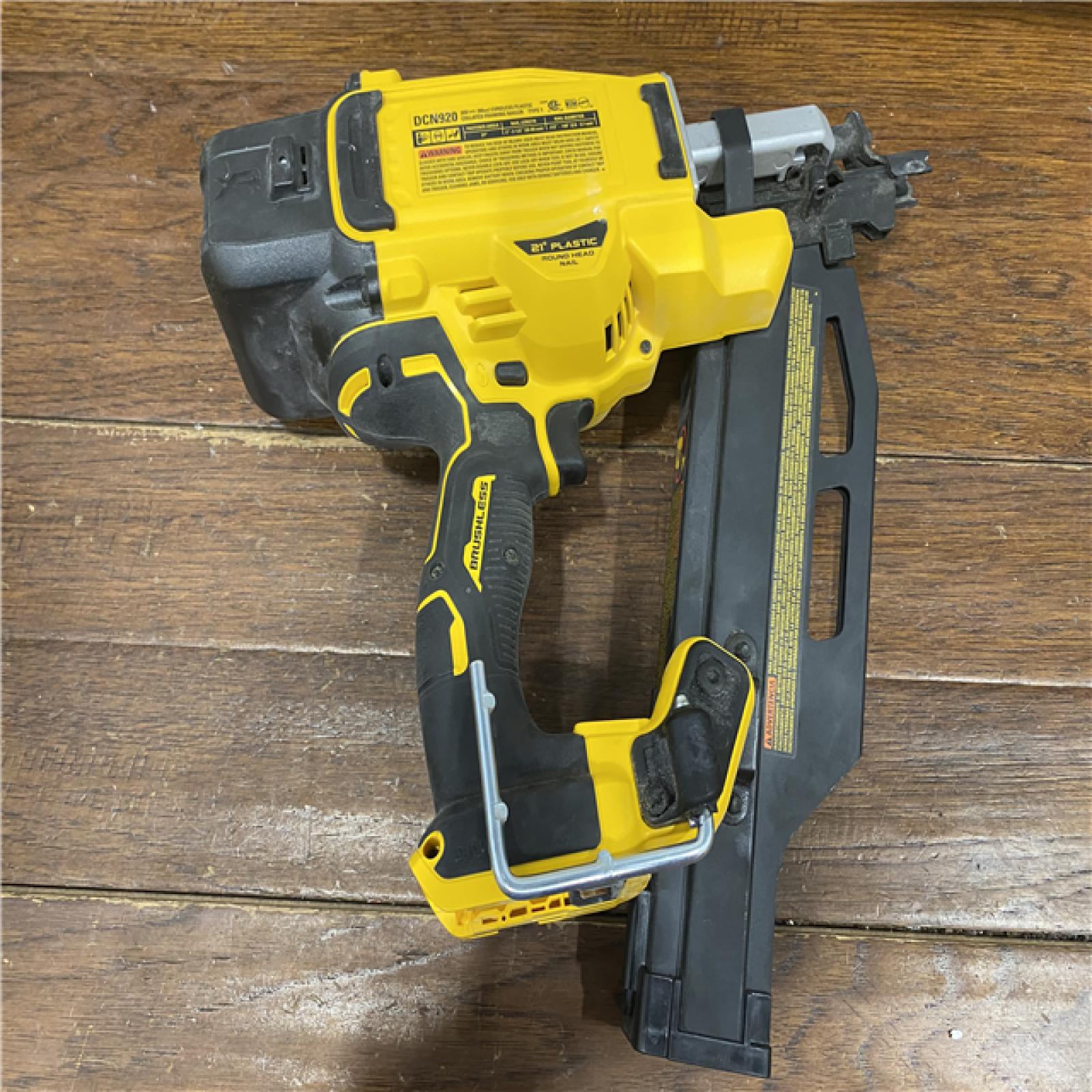 AS-IS DEWALT 20-Volt 21° Cordless Framing Nailer (Tool-Only)