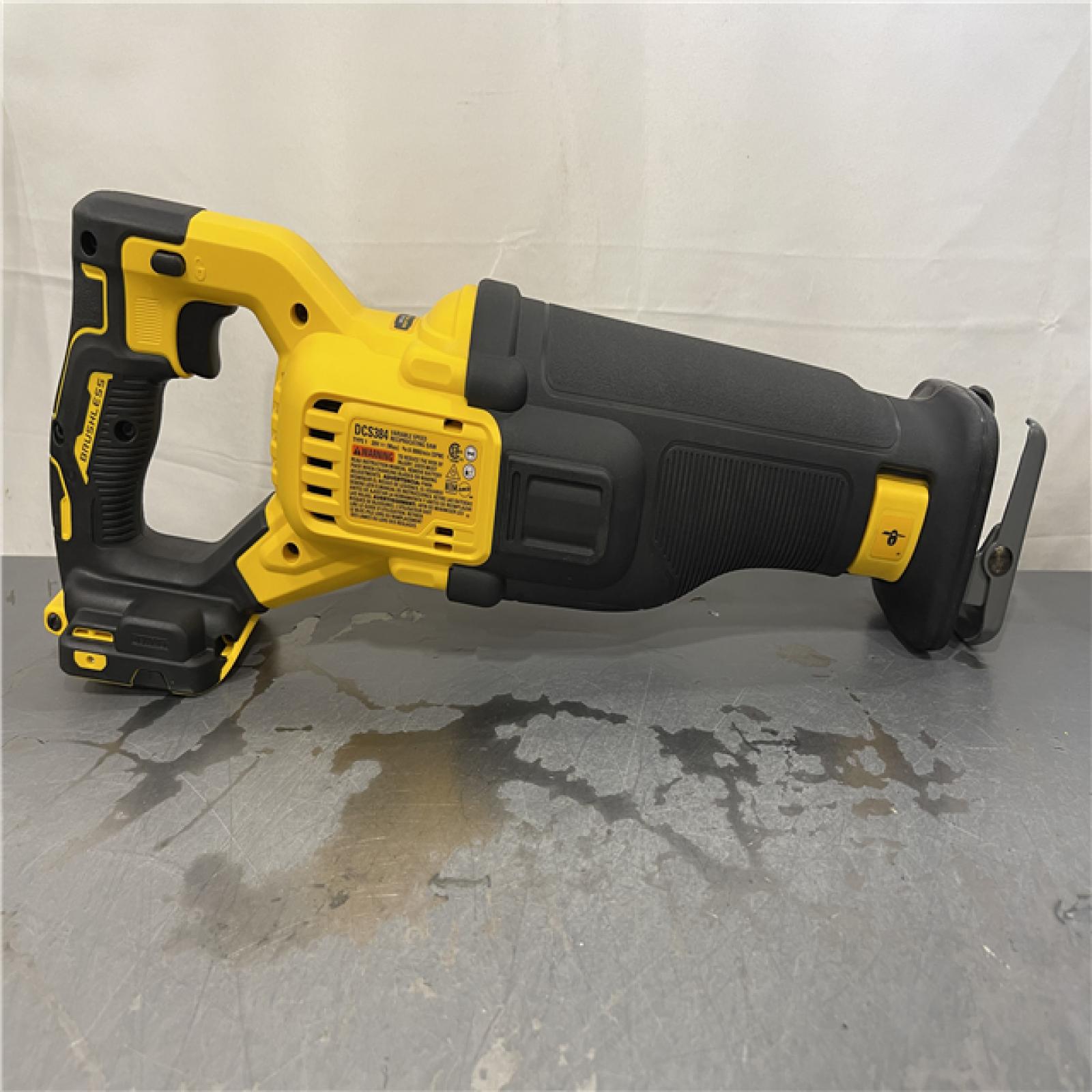 AS-IS - DeWalt 20V MAX XR Cordless Brushless Reciprocating Saw
