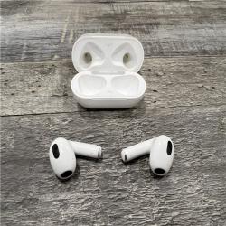AS-IS Apple - AirPods (3rd generation) with Lightning Charging Case - White