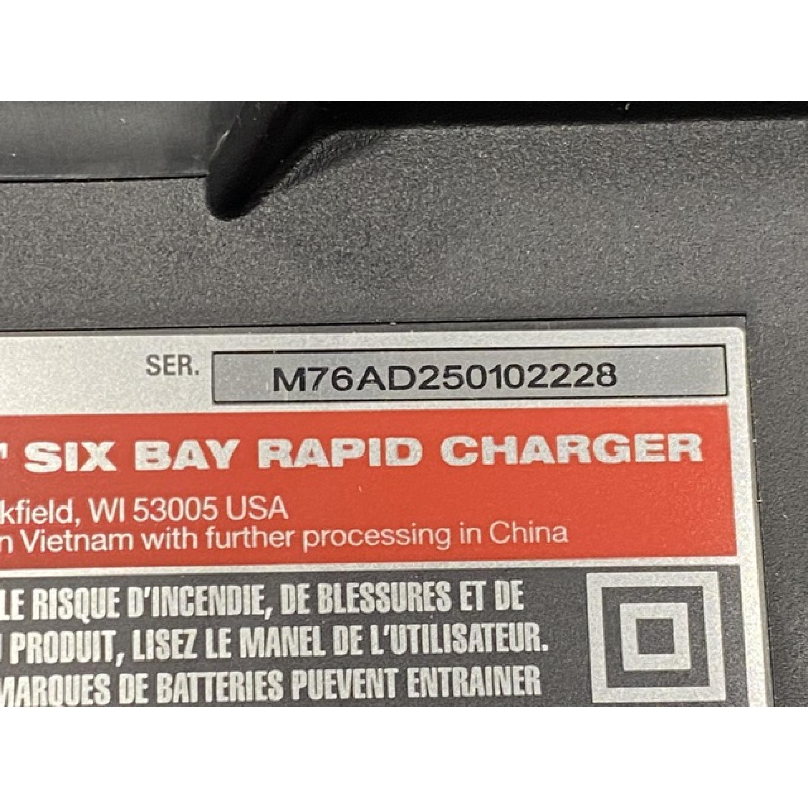 AS-IS Milwaukee 18V Lithium-Ion REDLITHIUM FORGE Starter Kit with (2) 12.0 Ah Battery Pack and PACKOUT 6-Port Rapid Charger