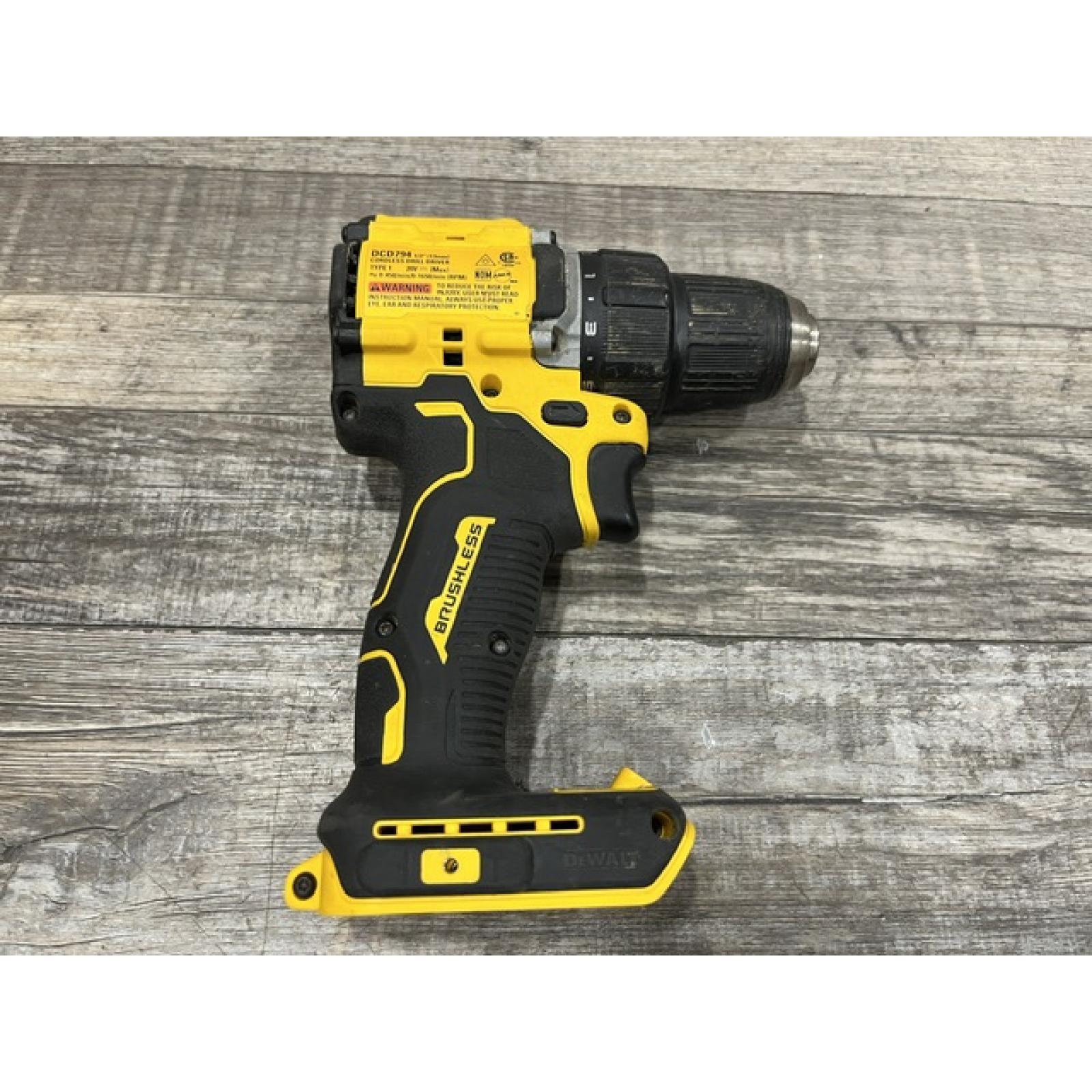 AS-IS DEWALT Atomic 20V Lithium-Ion Cordless Compact 1/2 in. Drill/Driver Kit