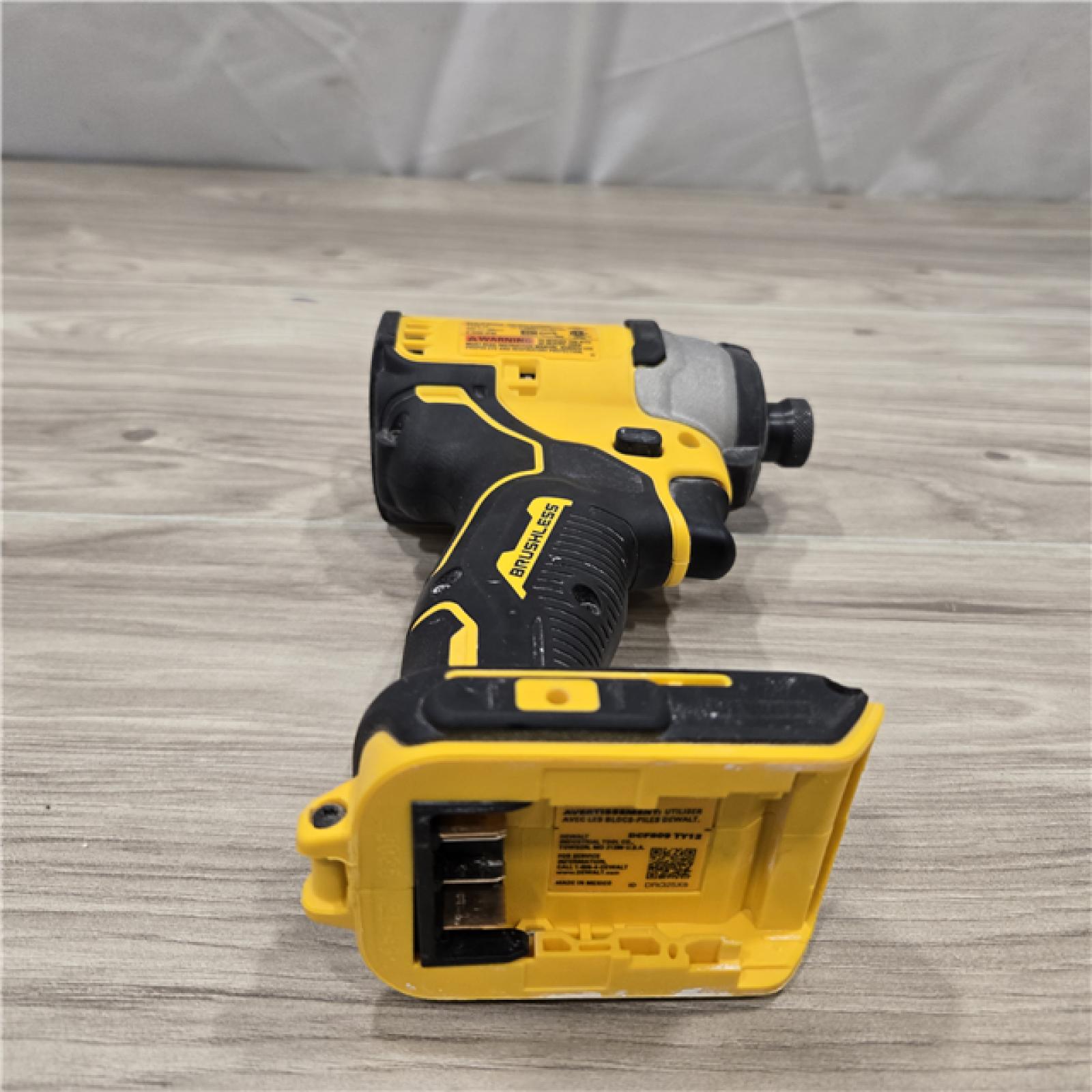 AS-IS DeWALT ATOMIC 20V MAX Cordless Compact Impact Driver Kit