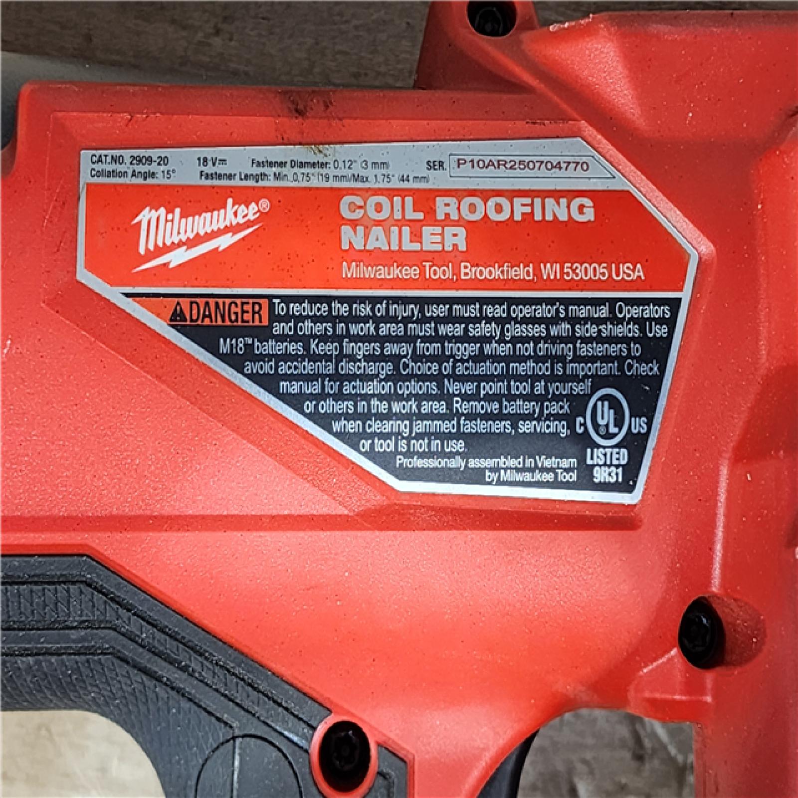 HOUSTON LOCATION - AS-IS Milwaukee FUEL 18-Volt Lithium-Ion Brushless Cordless Coil Roofing Nailer (Tool Only)