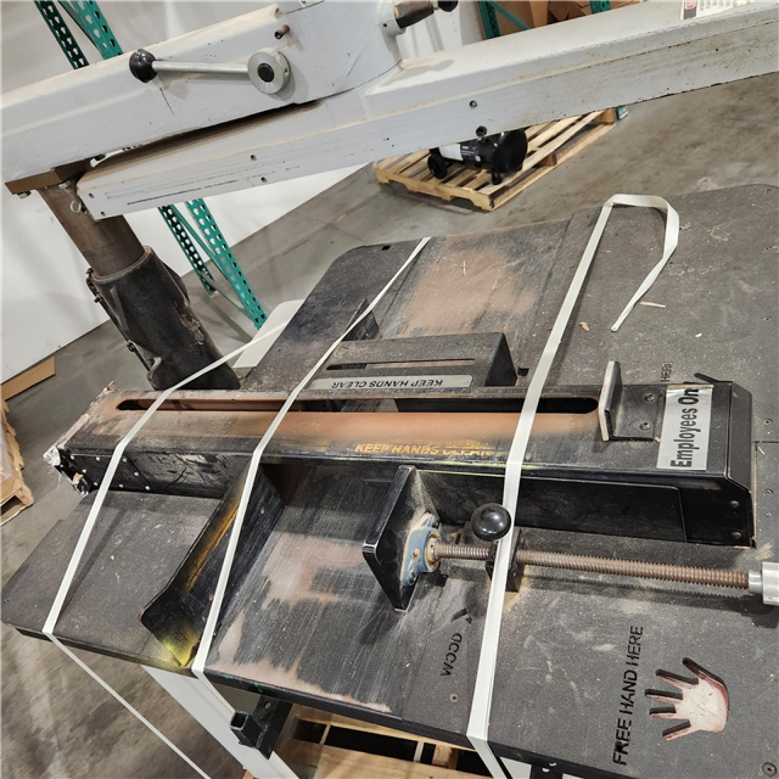 Dallas Location - As-Is Delta 12-1/2 in. Mini- Wood Lathe -V460