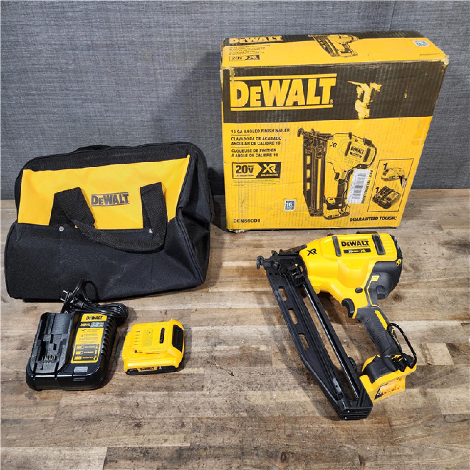 HOUSTON LOCATION - AS-IS DeWalt 20V 16 Gauge Cordless Angled Finish Nailer Kit W/ 2Ah Battery
