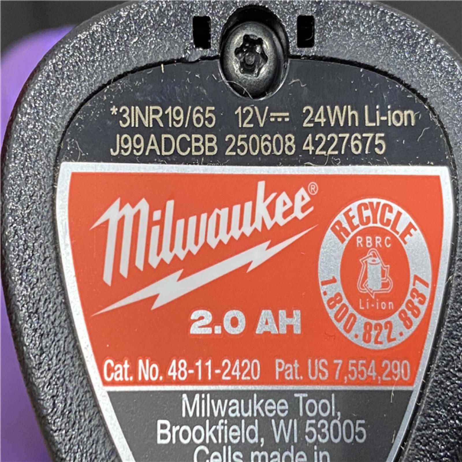 AS-IS Milwaukee Men's Large 12-Volt Lithium-Ion Cordless Black Heated Jacket Hoodie Kit